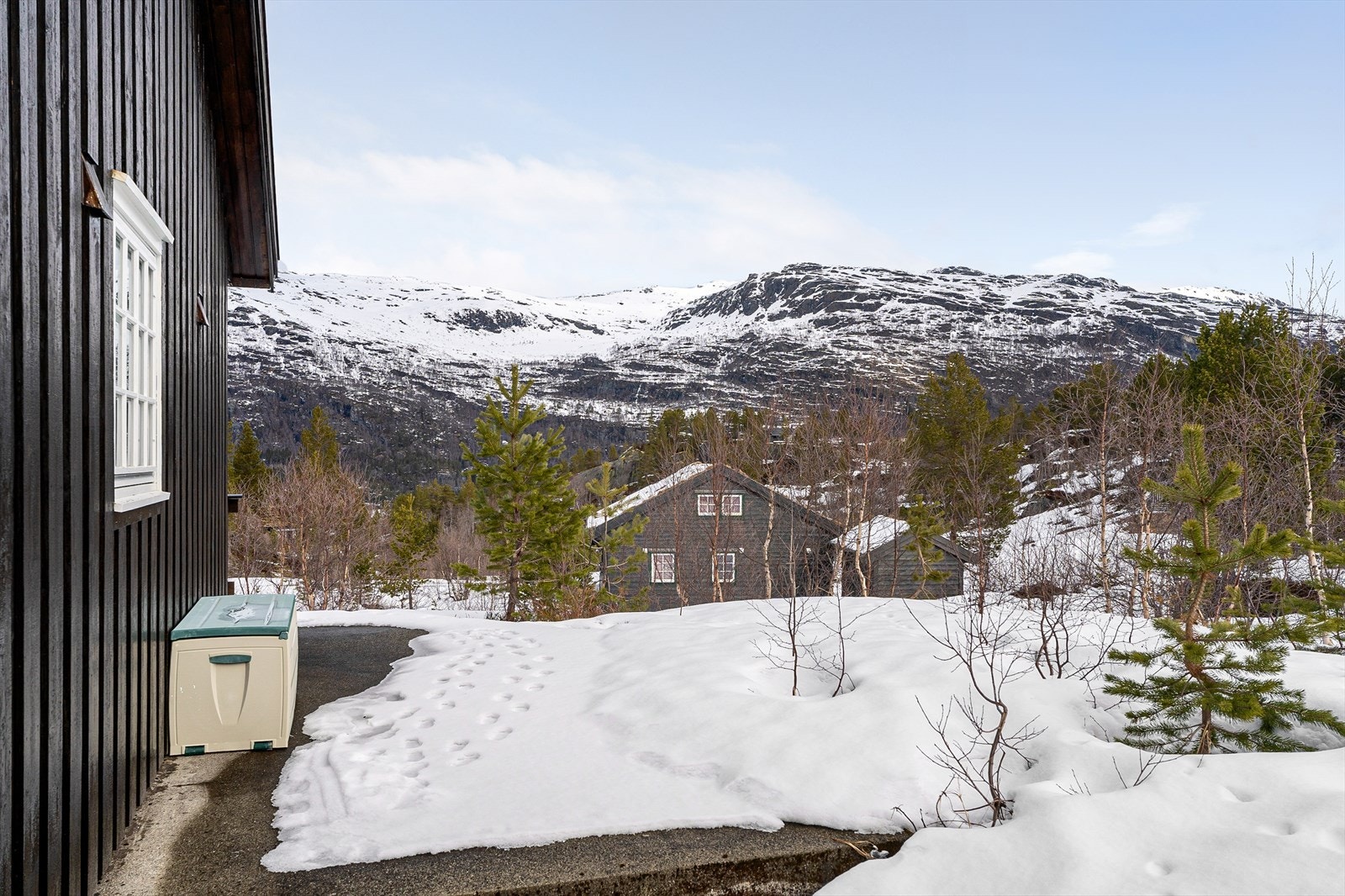 Området er rikt på flotte fjell og vakkert turterreng året rundt. Galleribilde