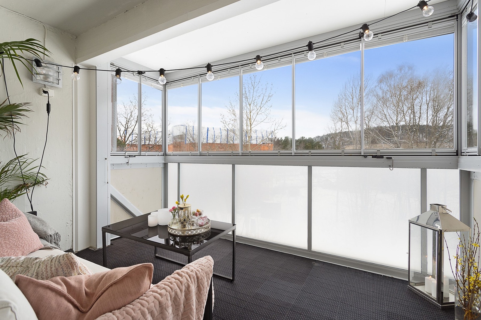 Balkongen er på 8 kvm. Galleribilde