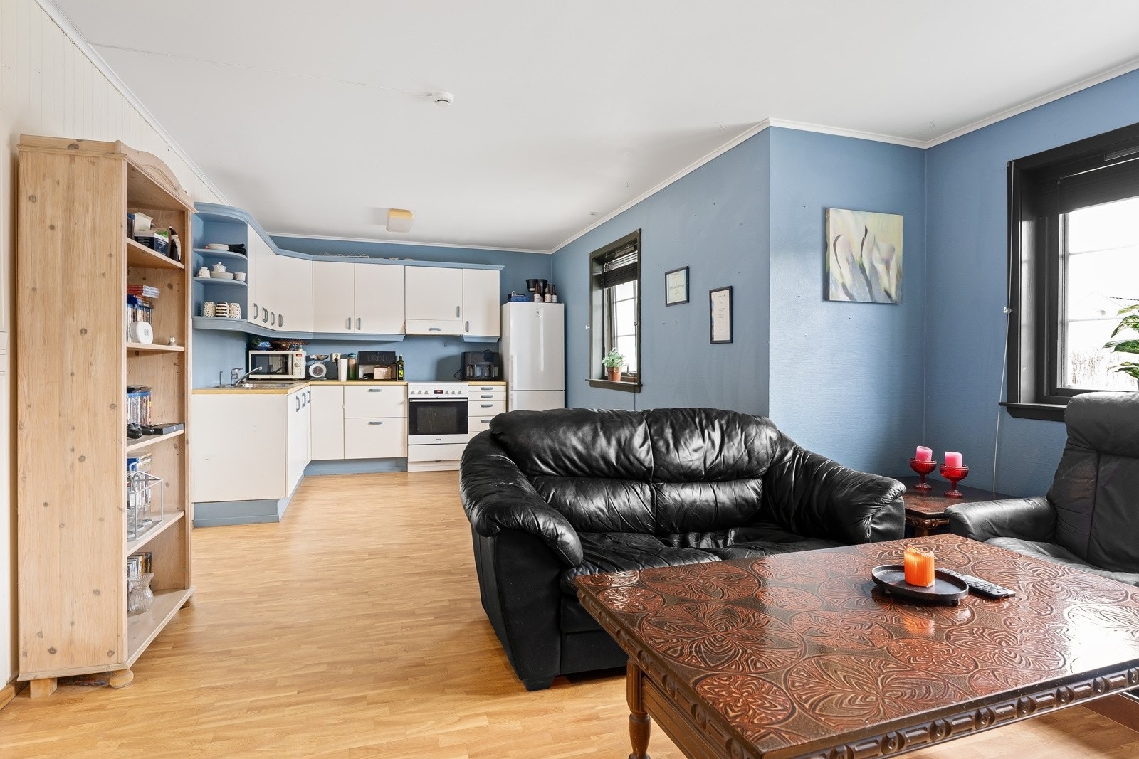 Boligen har en godkjent utleiedel i underetasjen! Galleribilde