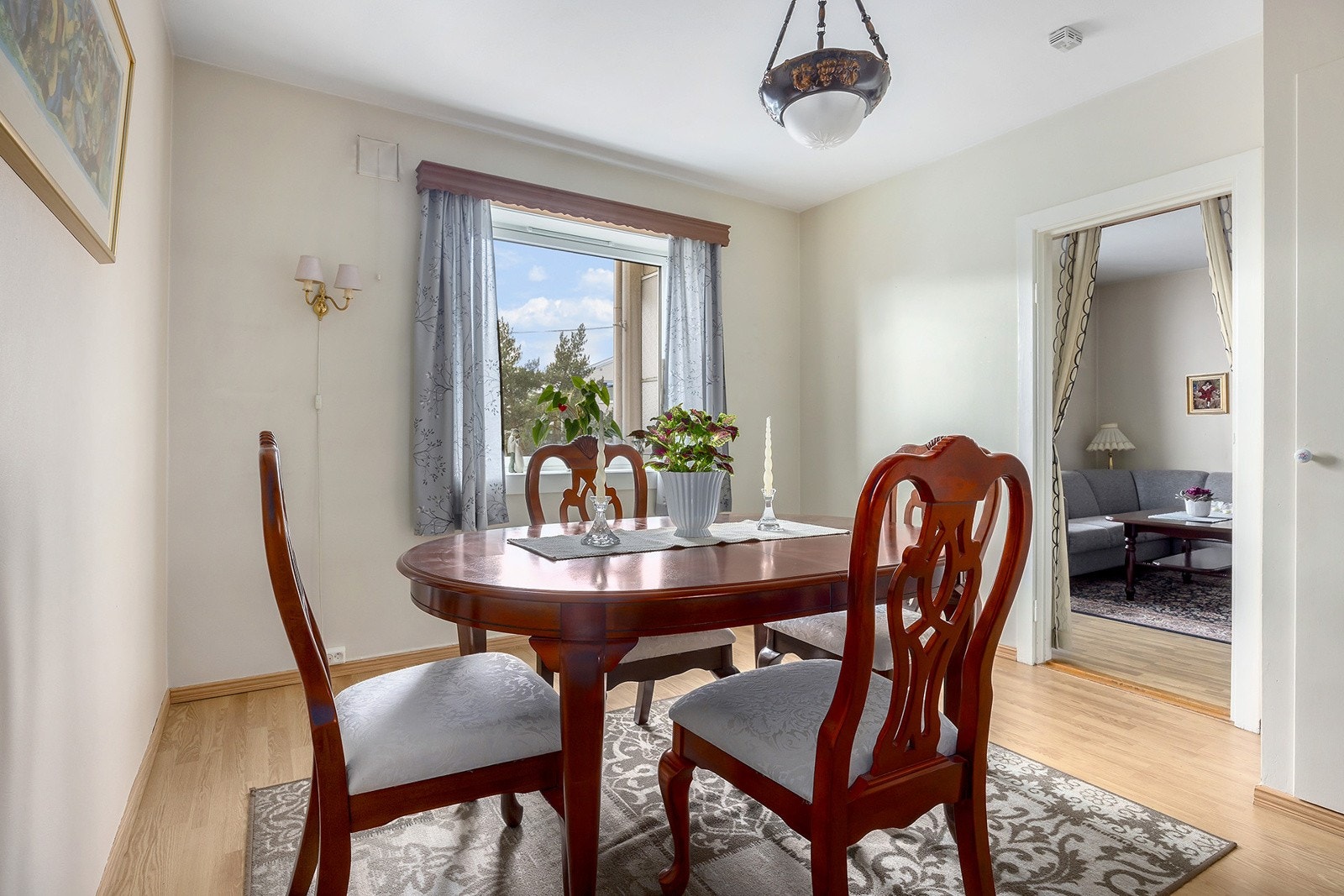 Spisestue / Soverom 2 Galleribilde