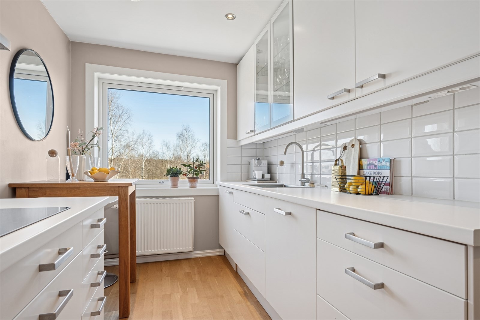 Leiligheten holder god standard og er pusset opp i sin helhet fra 2012-d.d. Galleribilde