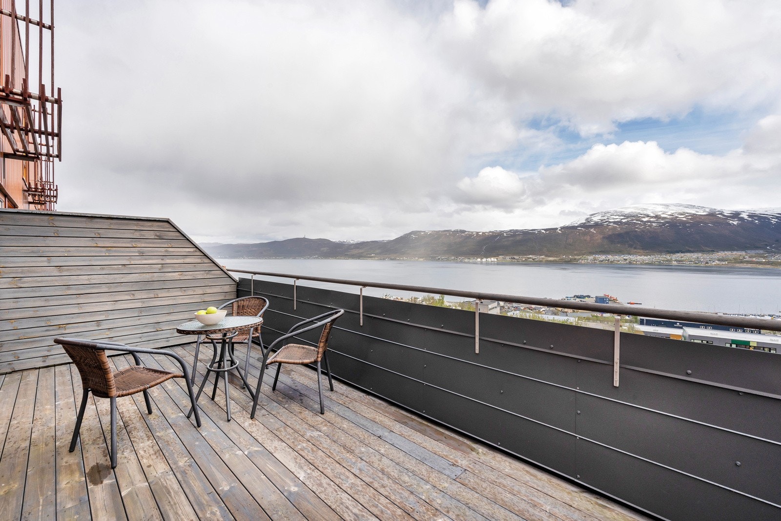 Balkong på hele (ca.) 14 kvm Galleribilde
