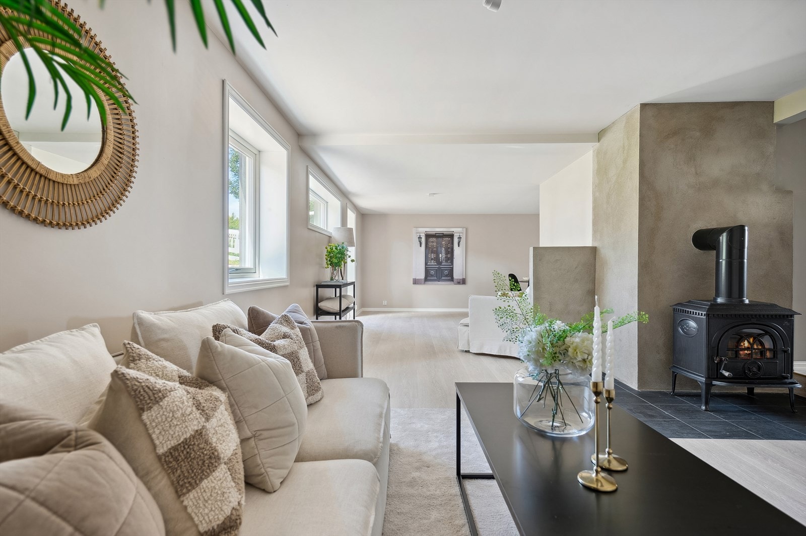 Velkommen til Einastranda 474! Stuen er lun og koselig. Galleribilde