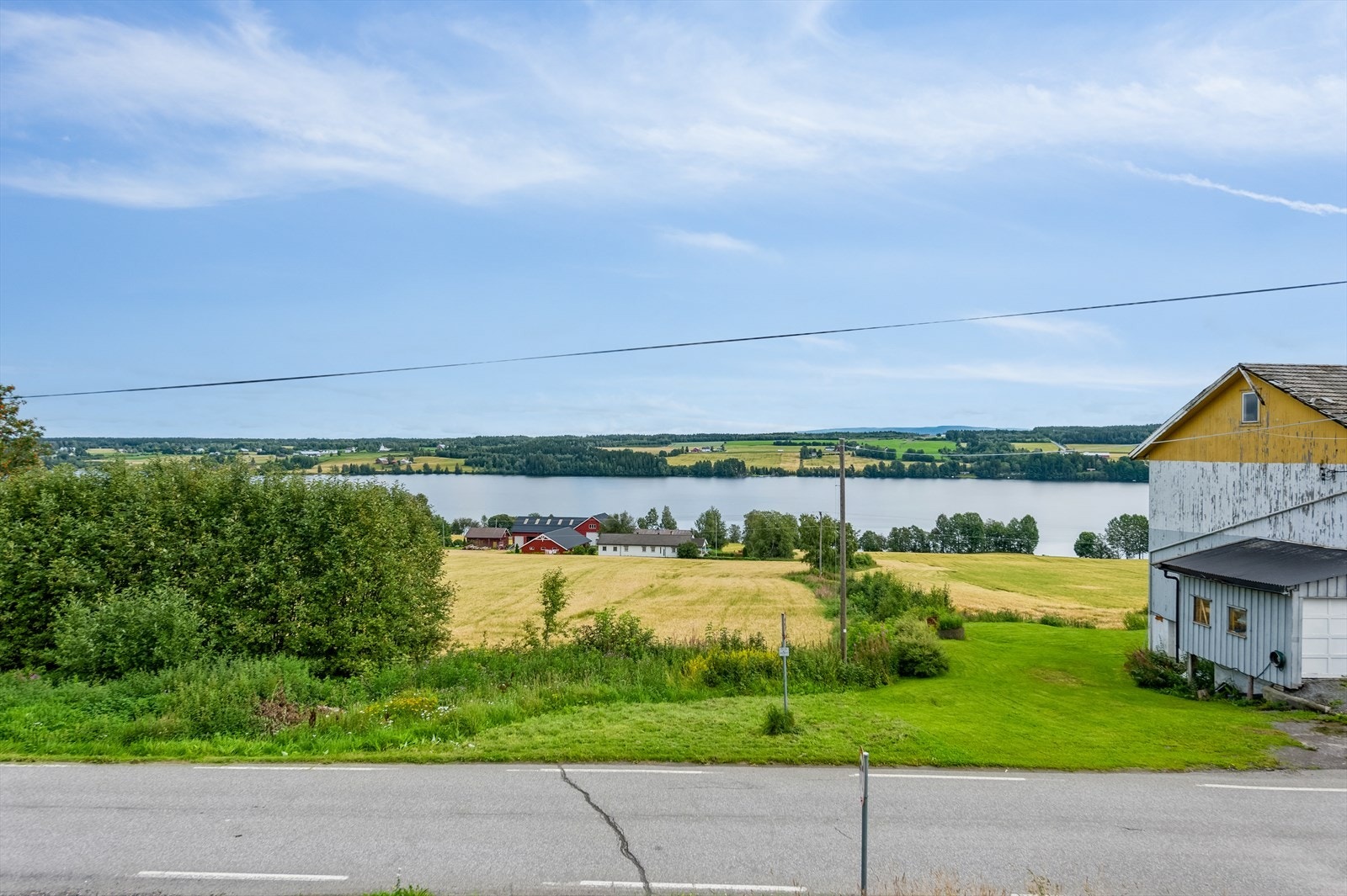 Flott utsikt fra eiendommen. Galleribilde