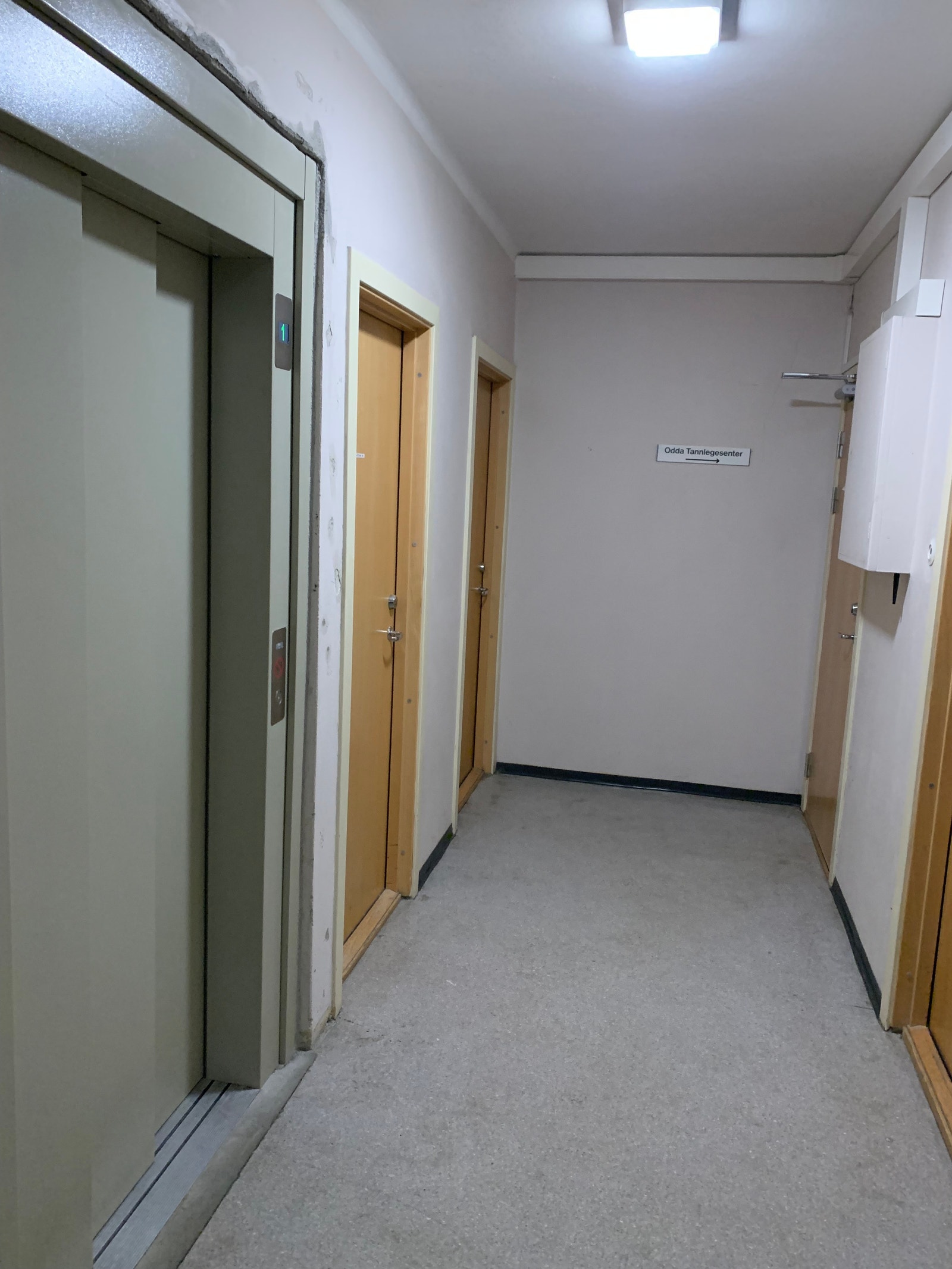 Inngang 3 etg. fra trappehus/heis Galleribilde