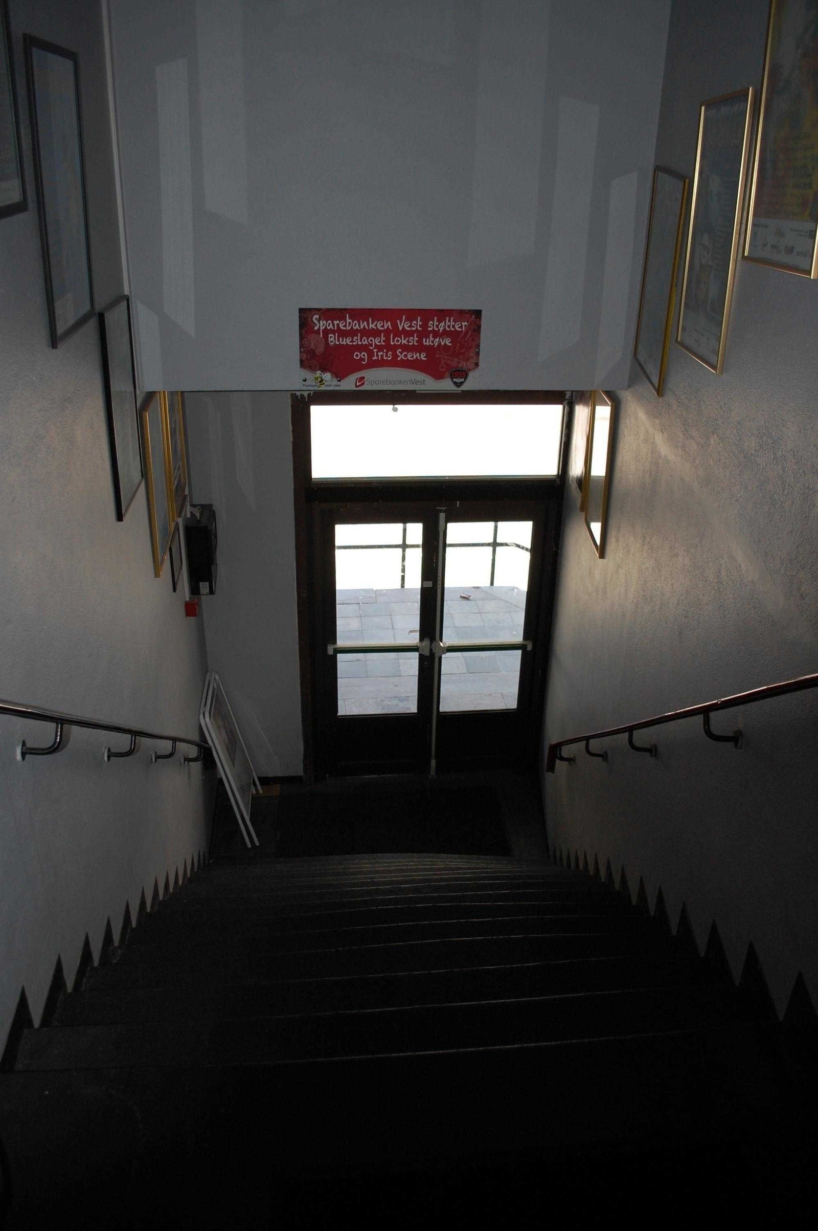 Egen inngang for restaurant lokaler 2. etg. Galleribilde