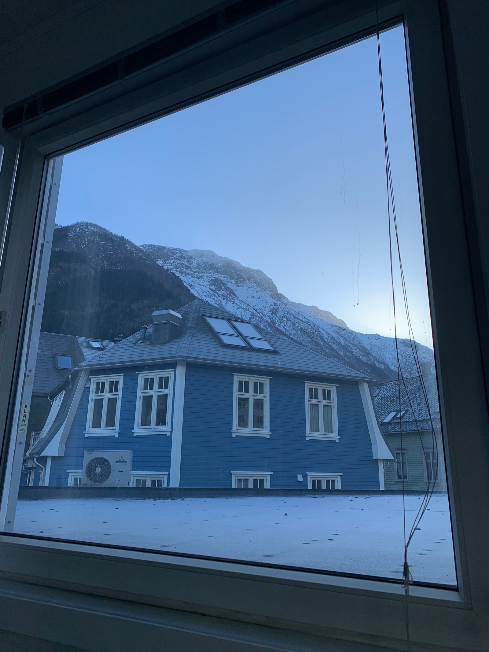 utsikt mot Rossnos fra lokaler 3 etg. Galleribilde