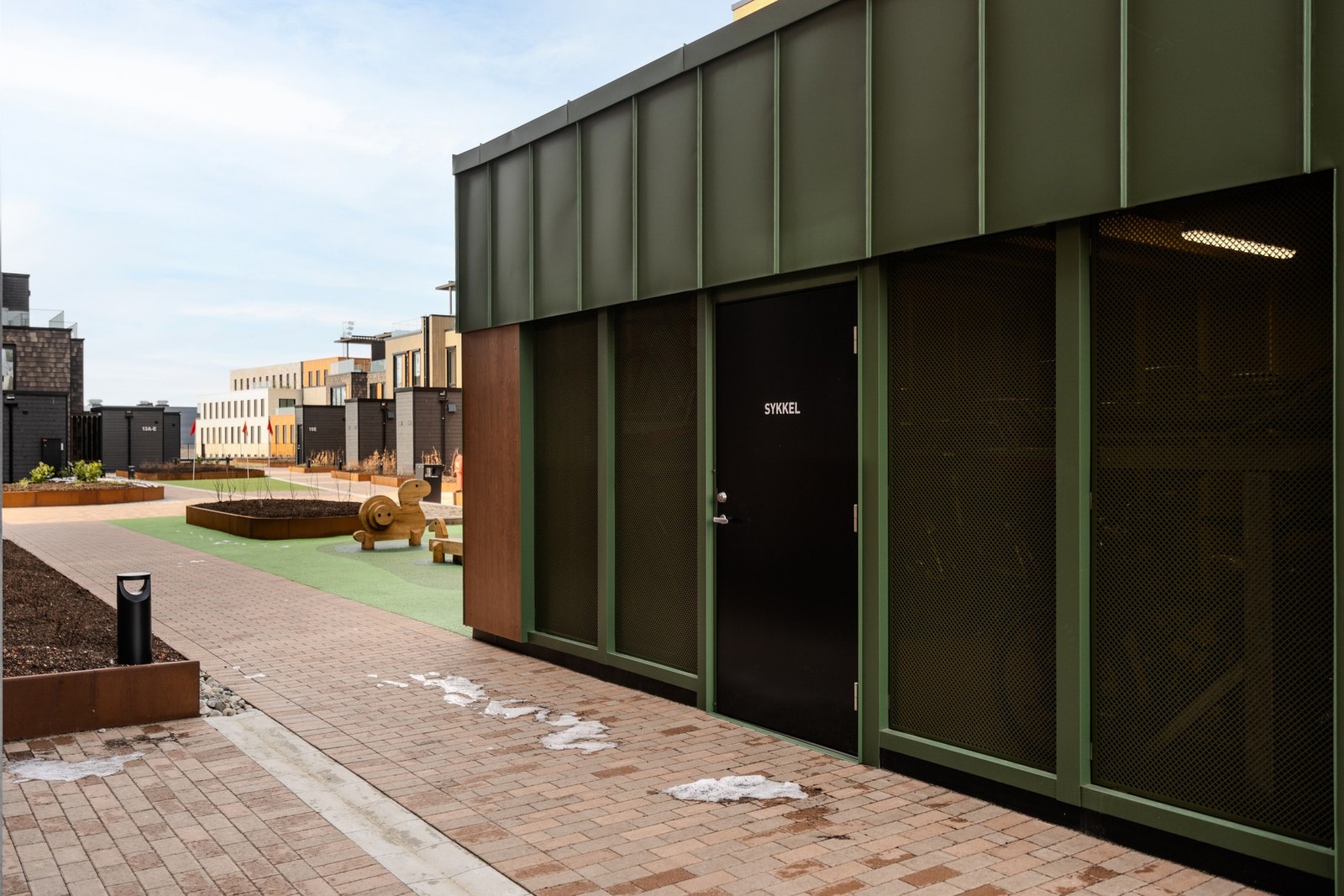 Stor sykkelbod rett utenfor døren Galleribilde