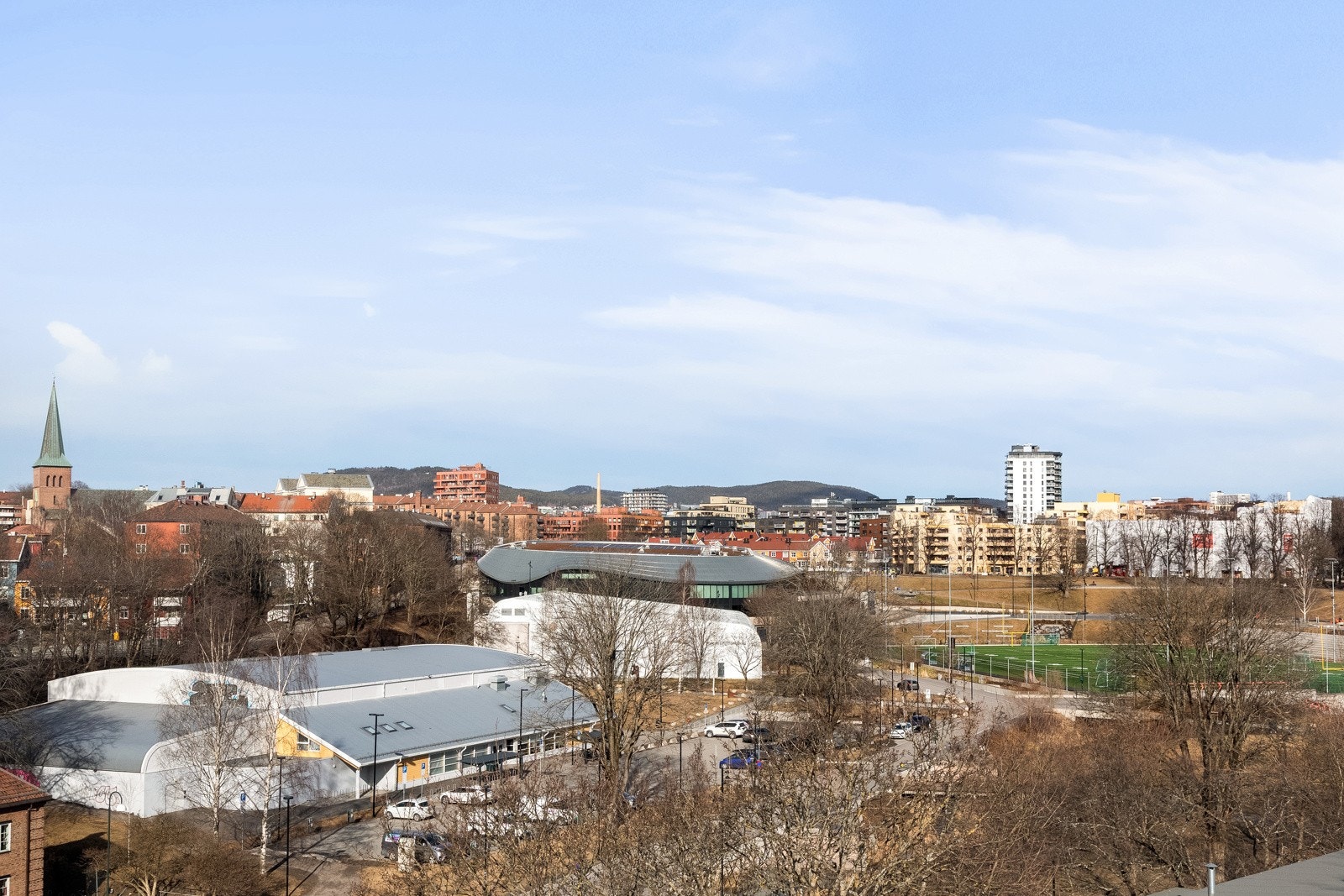 Her kan man nyte flott utsikt over blant annet Jordal og Vålerenga mens man lager mat. Galleribilde