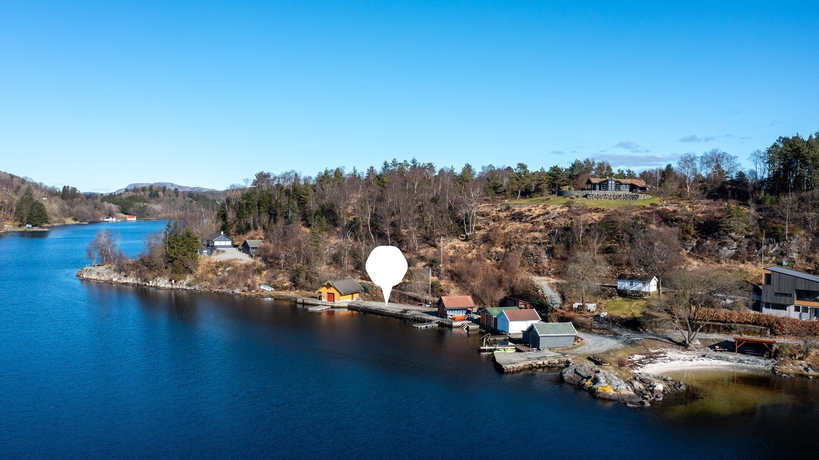 Meglerhuset Rele v/Marius Kallevik har gleden av å kunne presentere en flott beliggende kai med ca 18 meters kailinje. Galleribilde