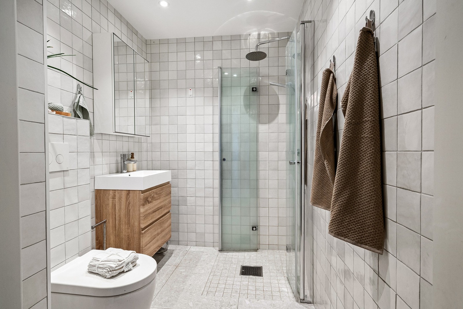 Hovedbadet i 1. etasje ble rehabilitert i 2021. Galleribilde