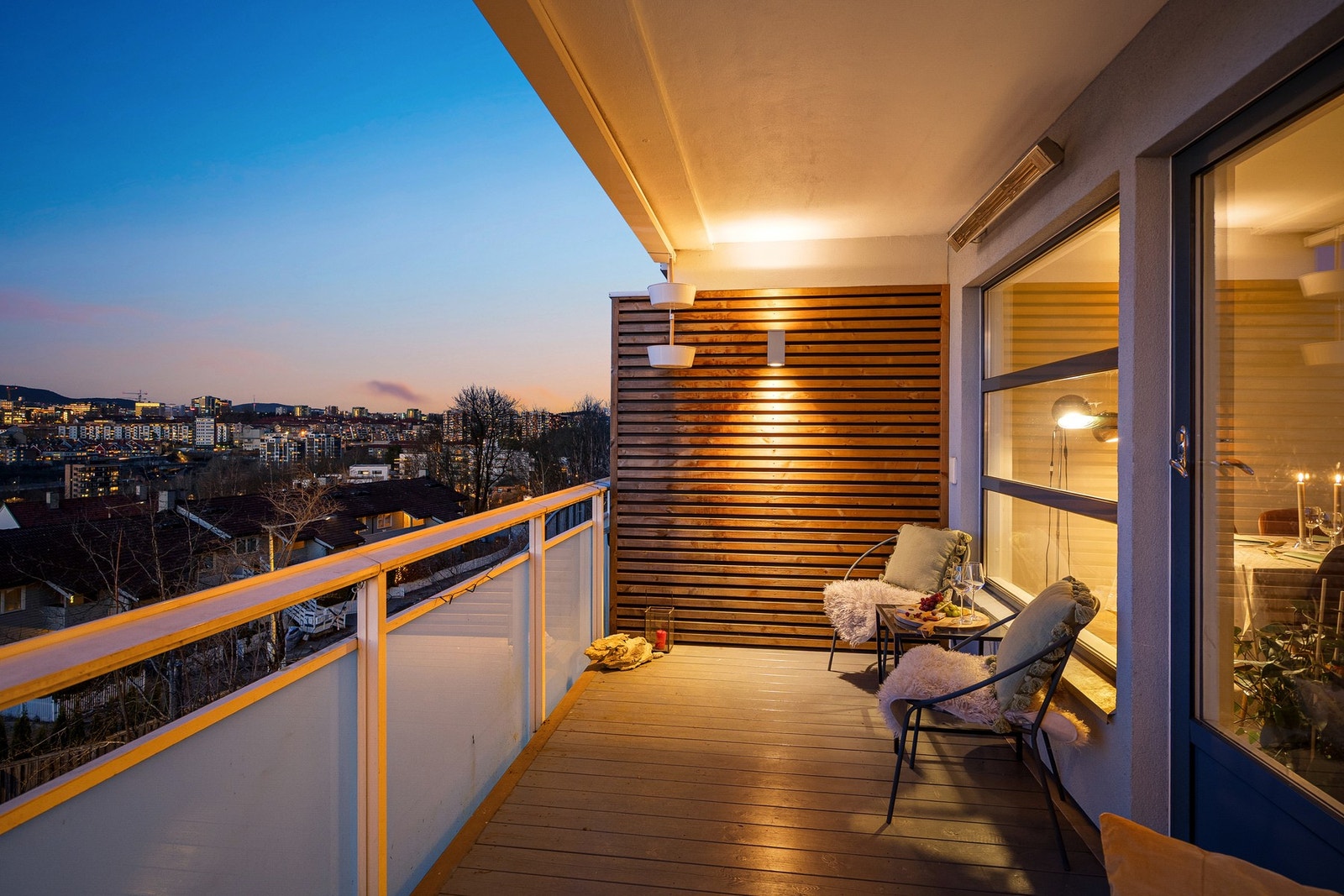 Ettraktet 4-roms rekkehusleilighet over to plan! Galleribilde