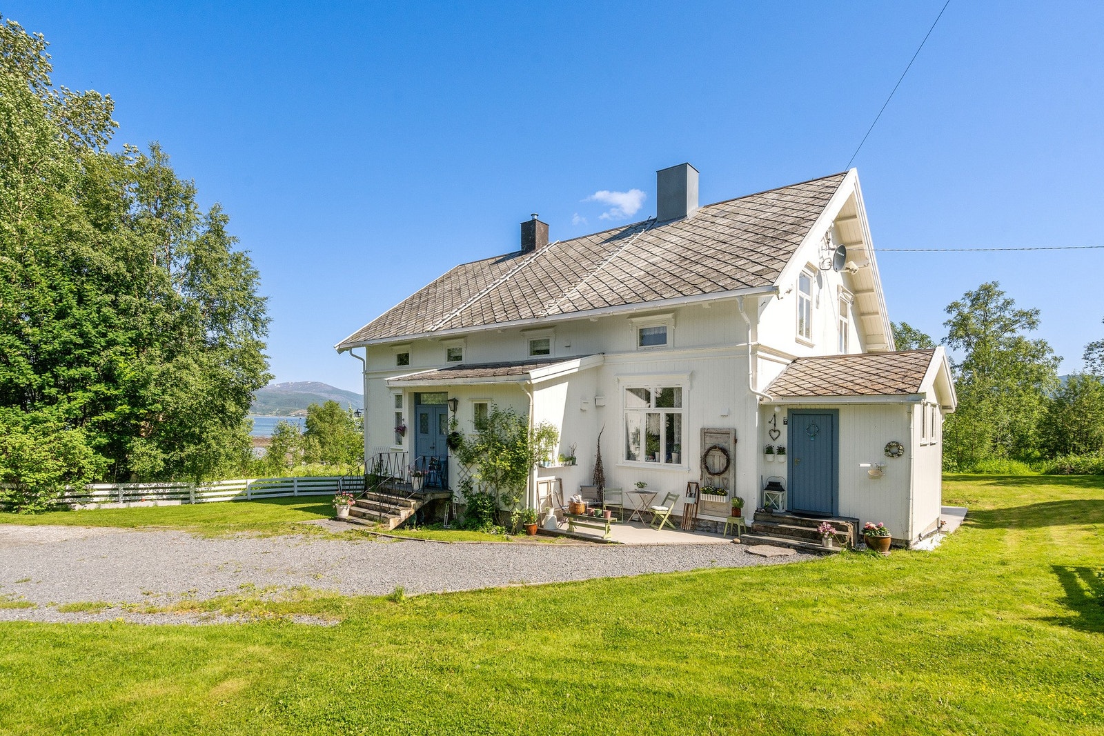 Godt med parkeringsplasser på egen tomt Galleribilde