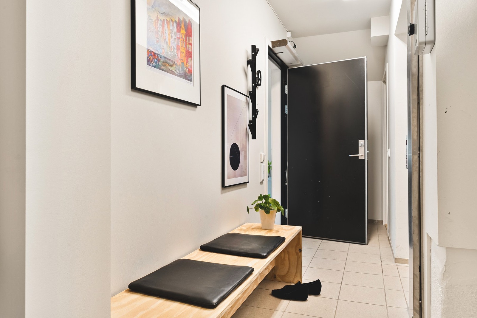 Velkommen hjem, her har du hele etasjen for deg selv. Galleribilde