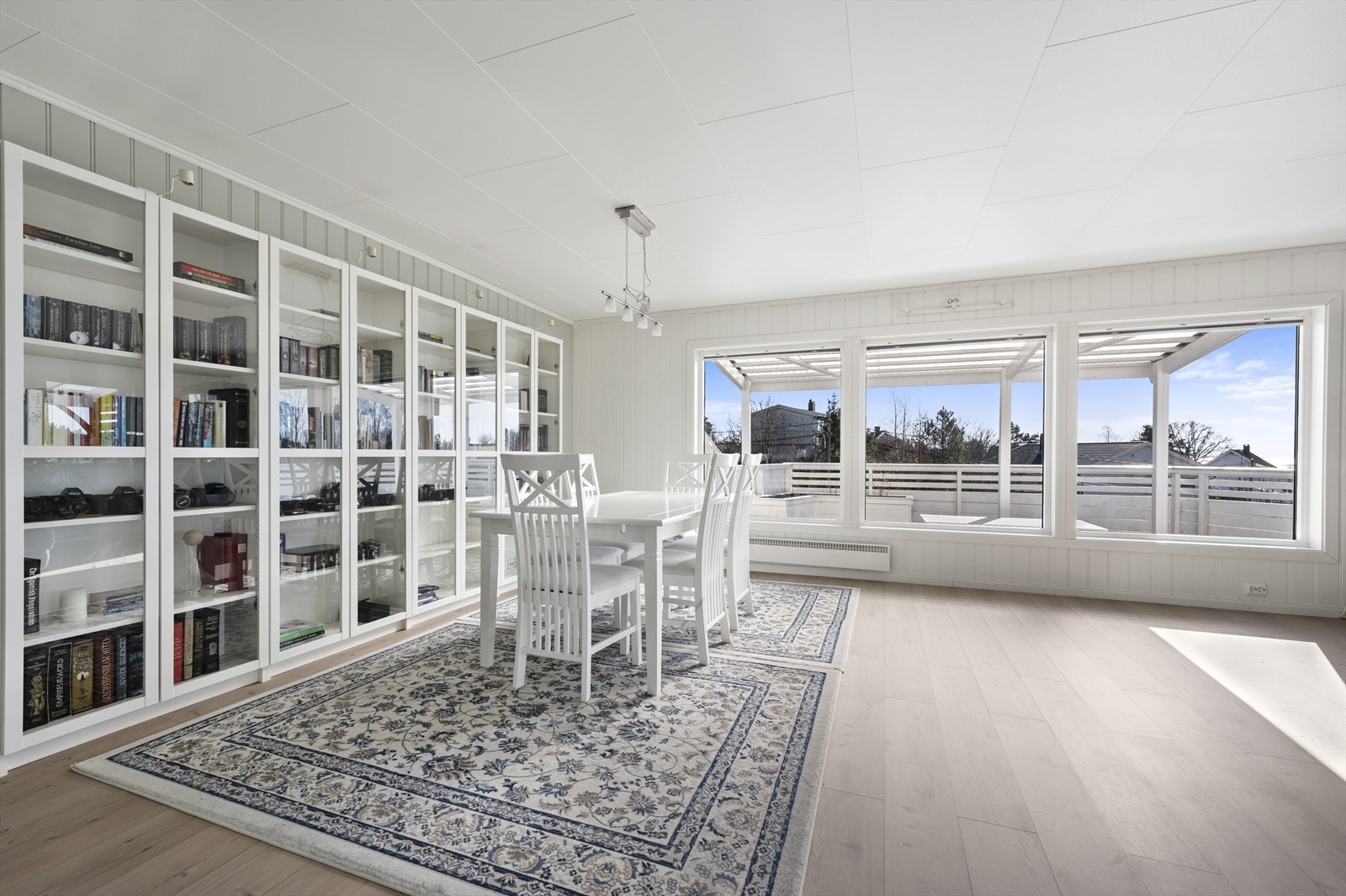 Spisestue. Galleribilde