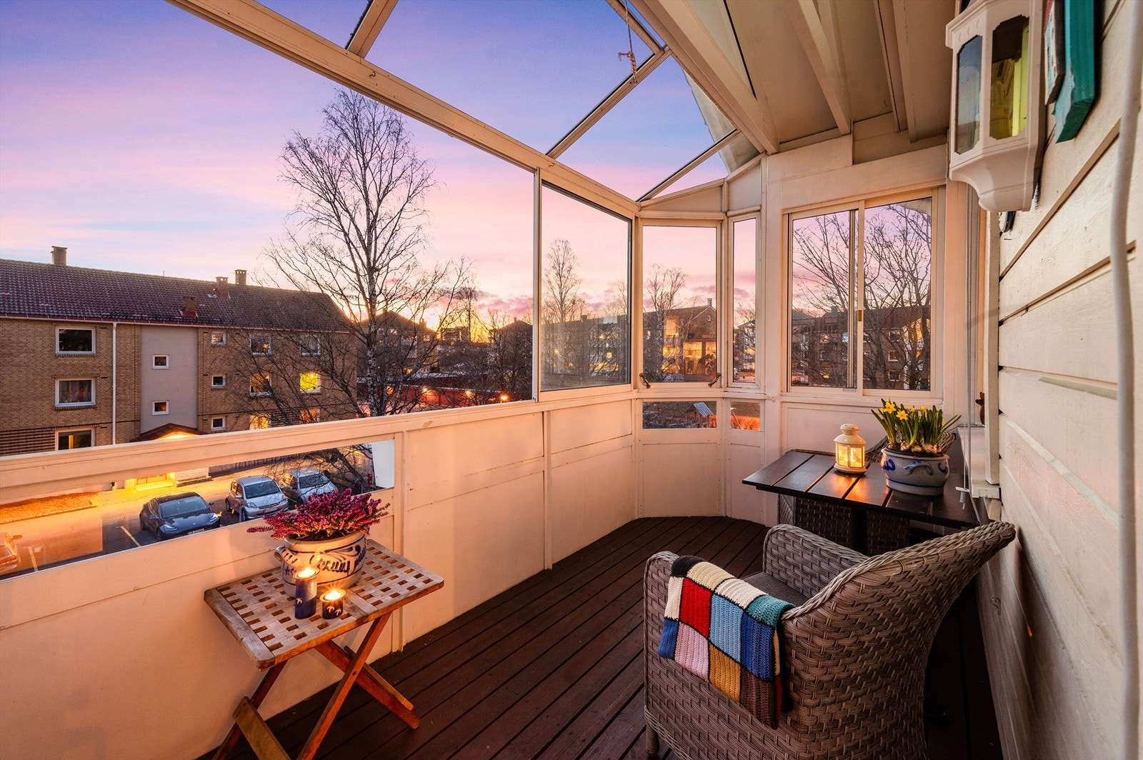 Her kan du nyte årets varme dager i en hyggelig sittegruppe. Galleribilde