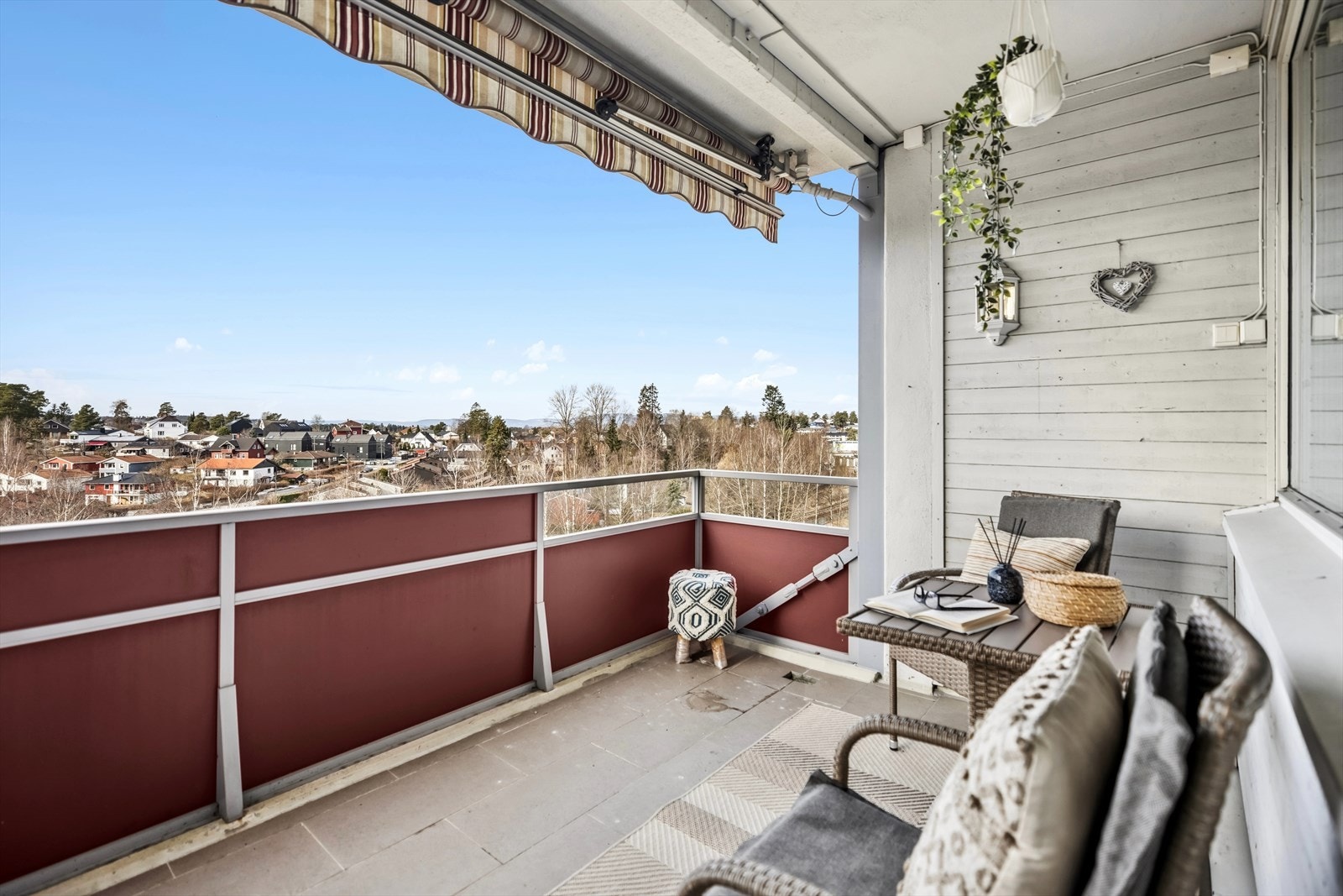 Det er også montert markise som skjermer for solen på de varmeste dagene. Galleribilde