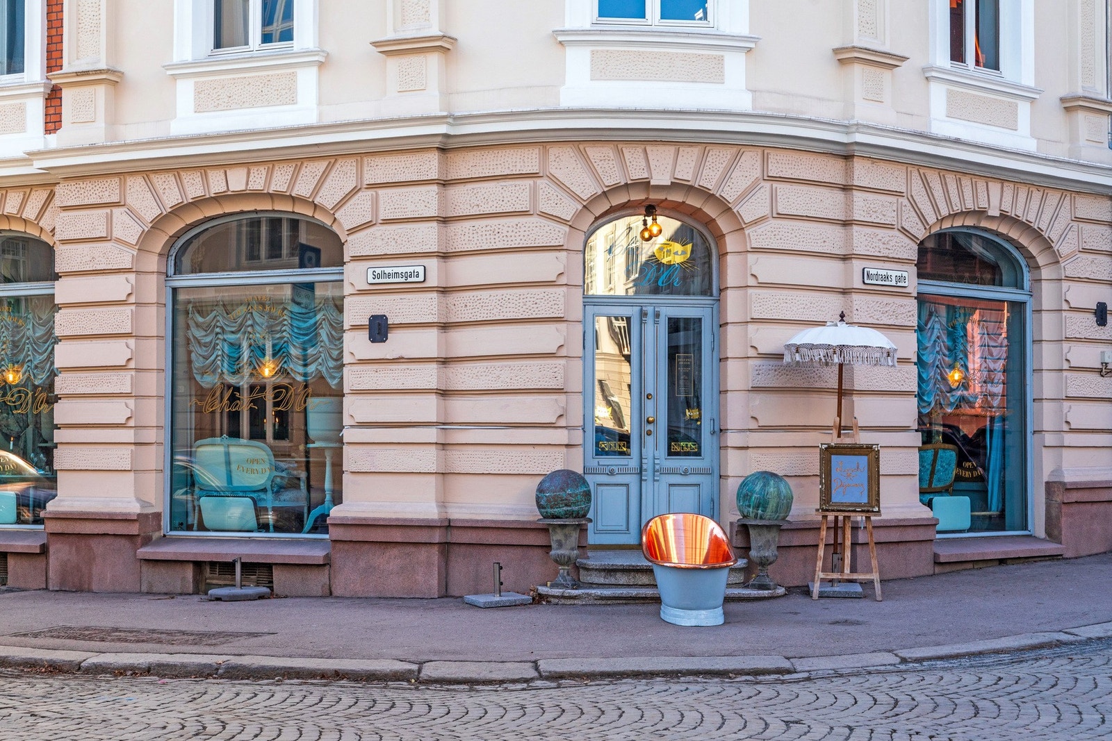 Chat D'Or i gangavstand til leiligheten. Galleribilde