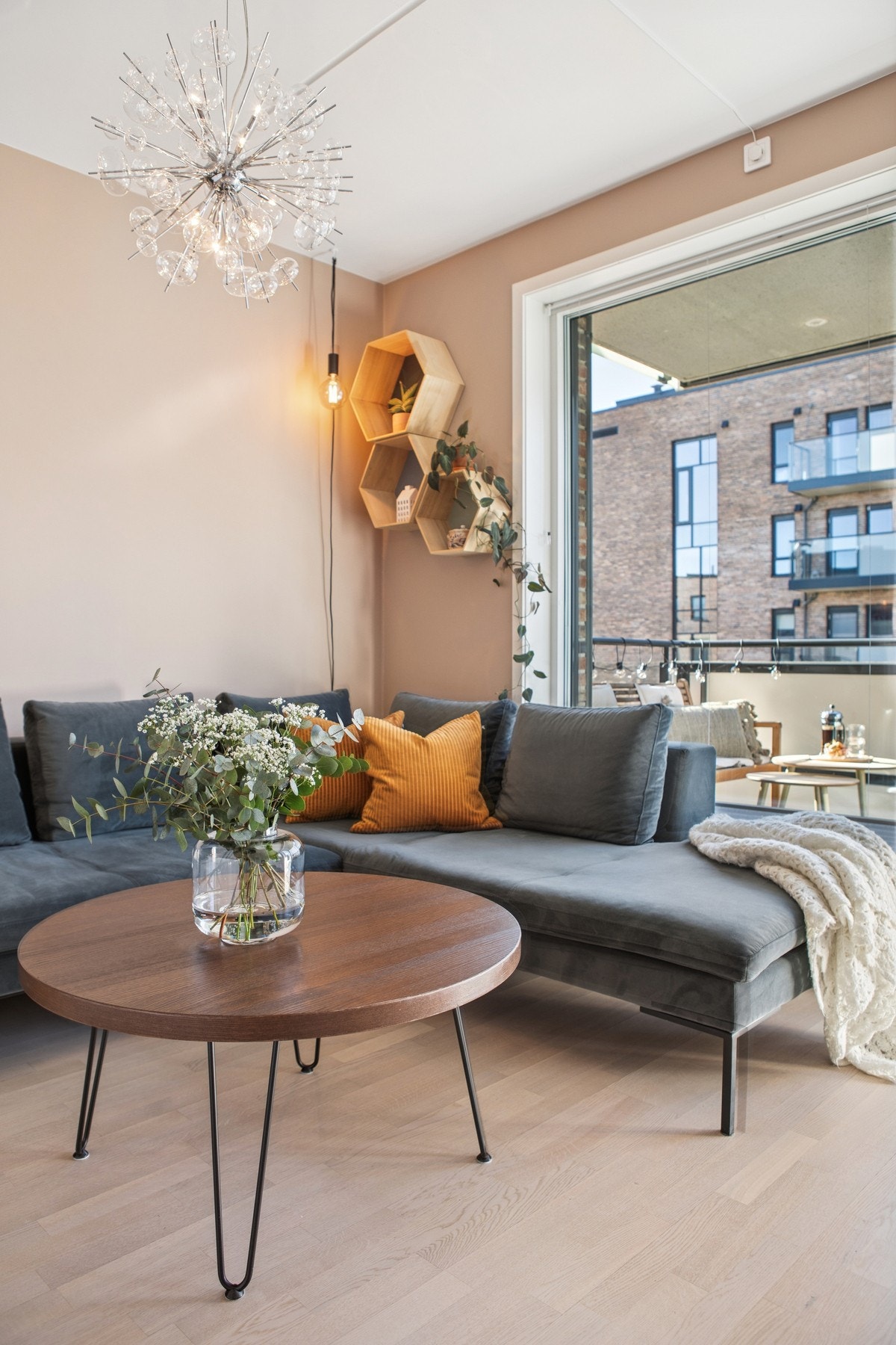 Koselig sofakrok. Galleribilde