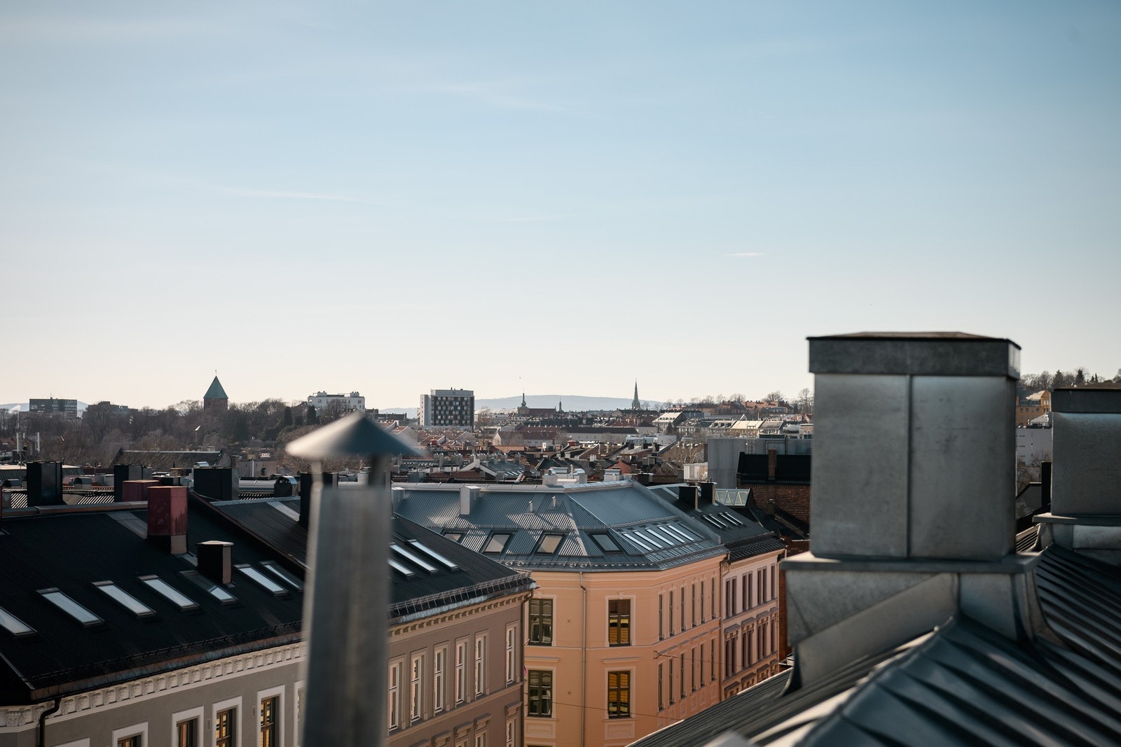 I tillegg har du her panoramautsyn over byens tak. Galleribilde