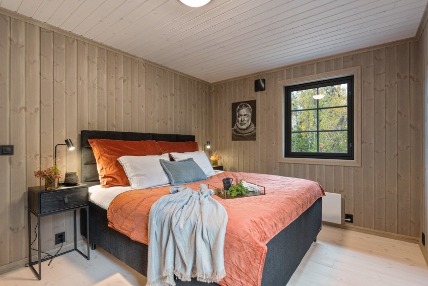 Det er tre gode soverom i hytta, i tillegg til tv-stue Galleribilde