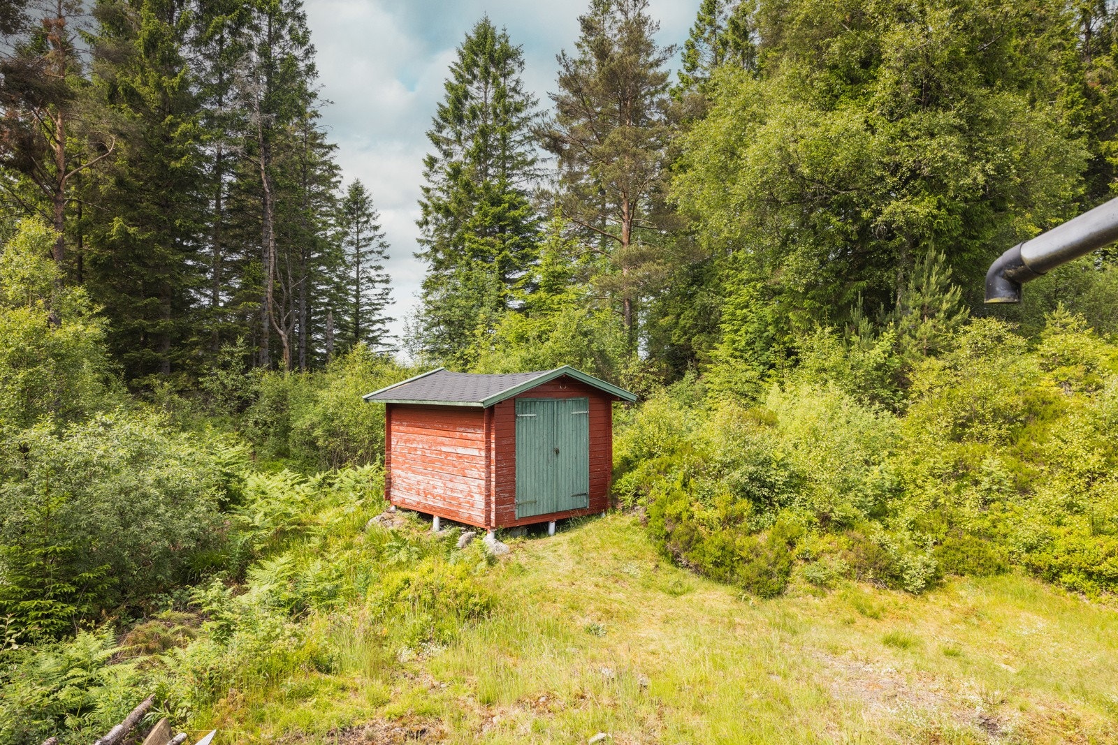 Ekstern bod på ca. 7,6 kvm. Galleribilde