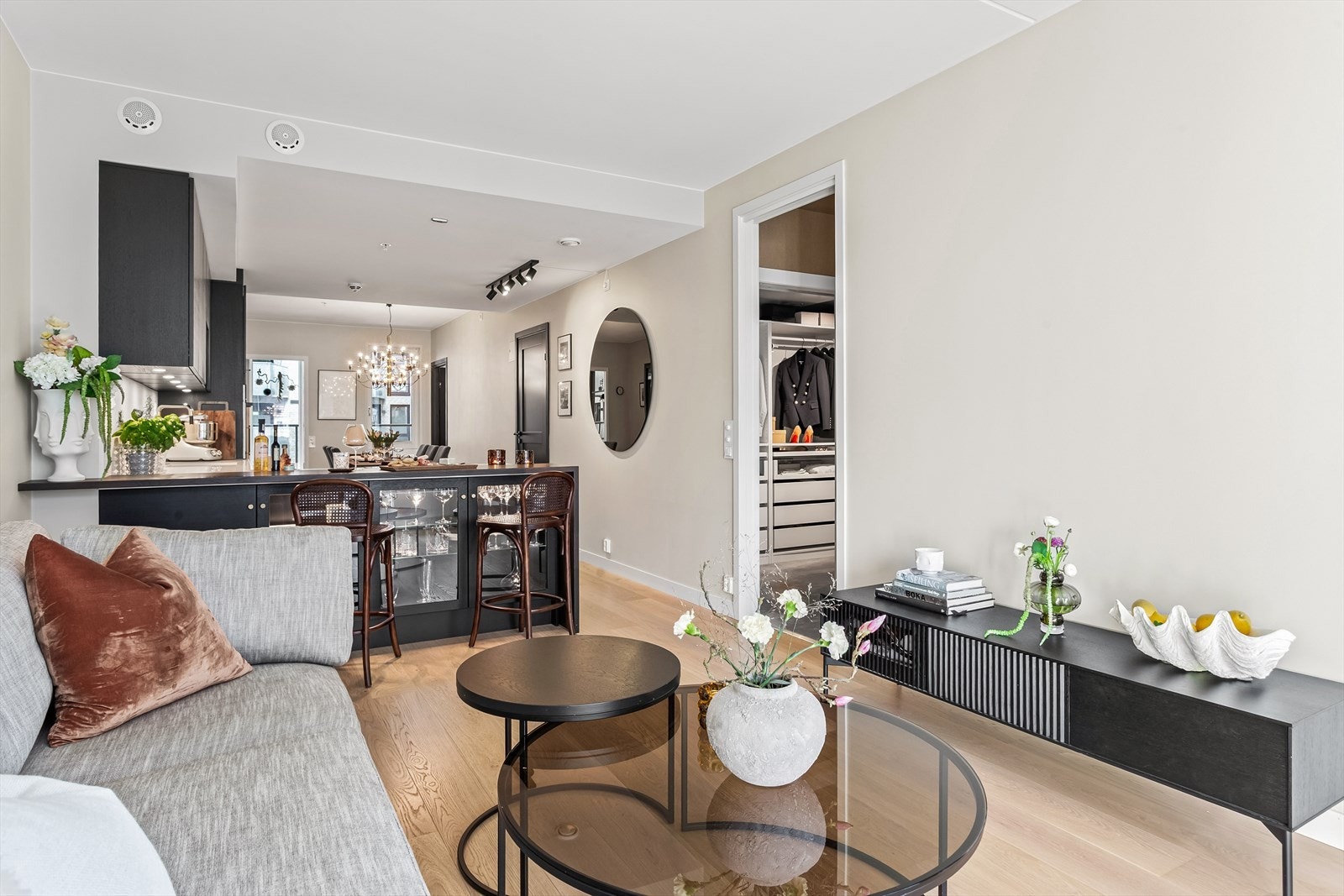 Rikelig med gjennomgående lys i leiligheten Galleribilde