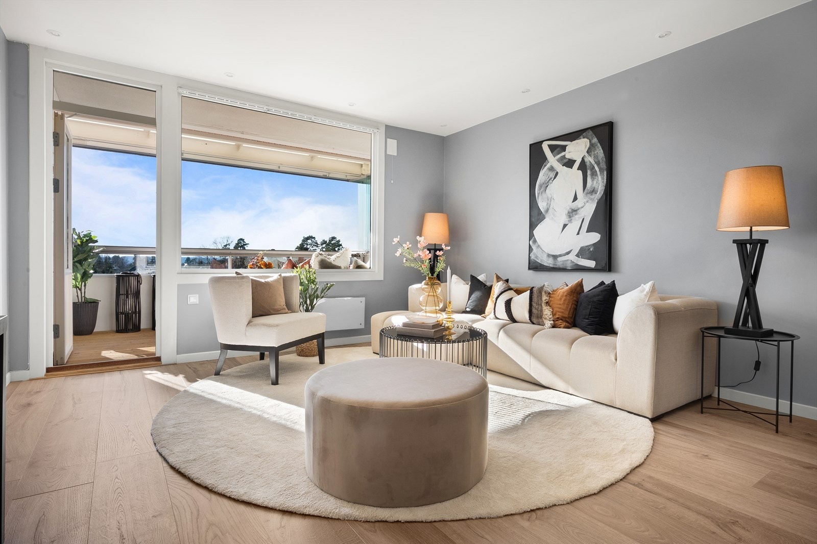 Kasper Hillås har gleden av å presentere Mikrobølgen 1! Galleribilde