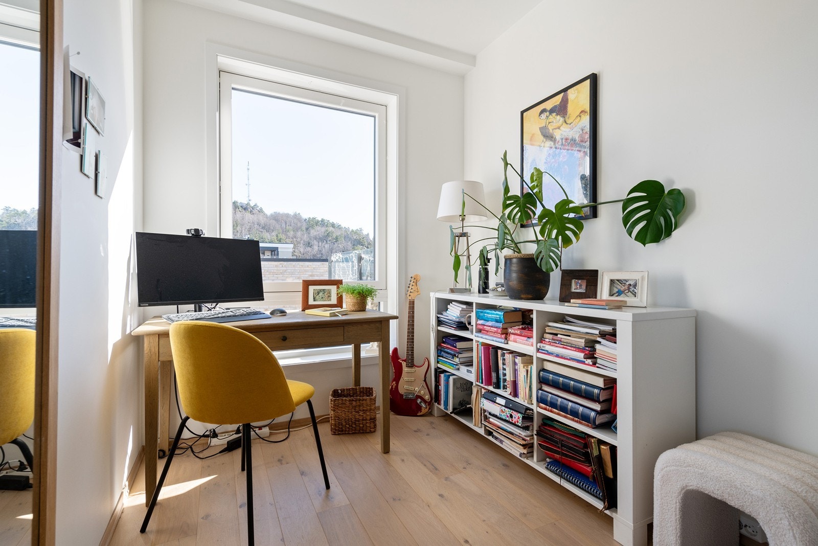 Rommet kan jo brukes som et lite bibliotek også Galleribilde