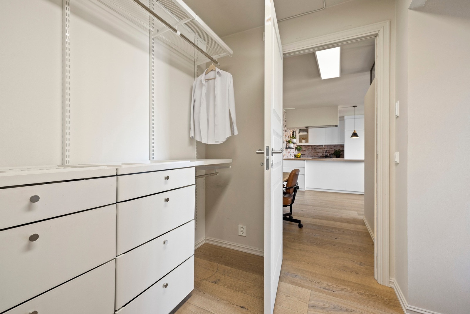 Her får du orden i garderoben! Galleribilde