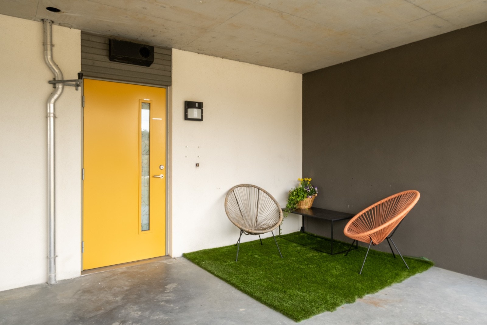 Pent overbygget inngangsparti Galleribilde