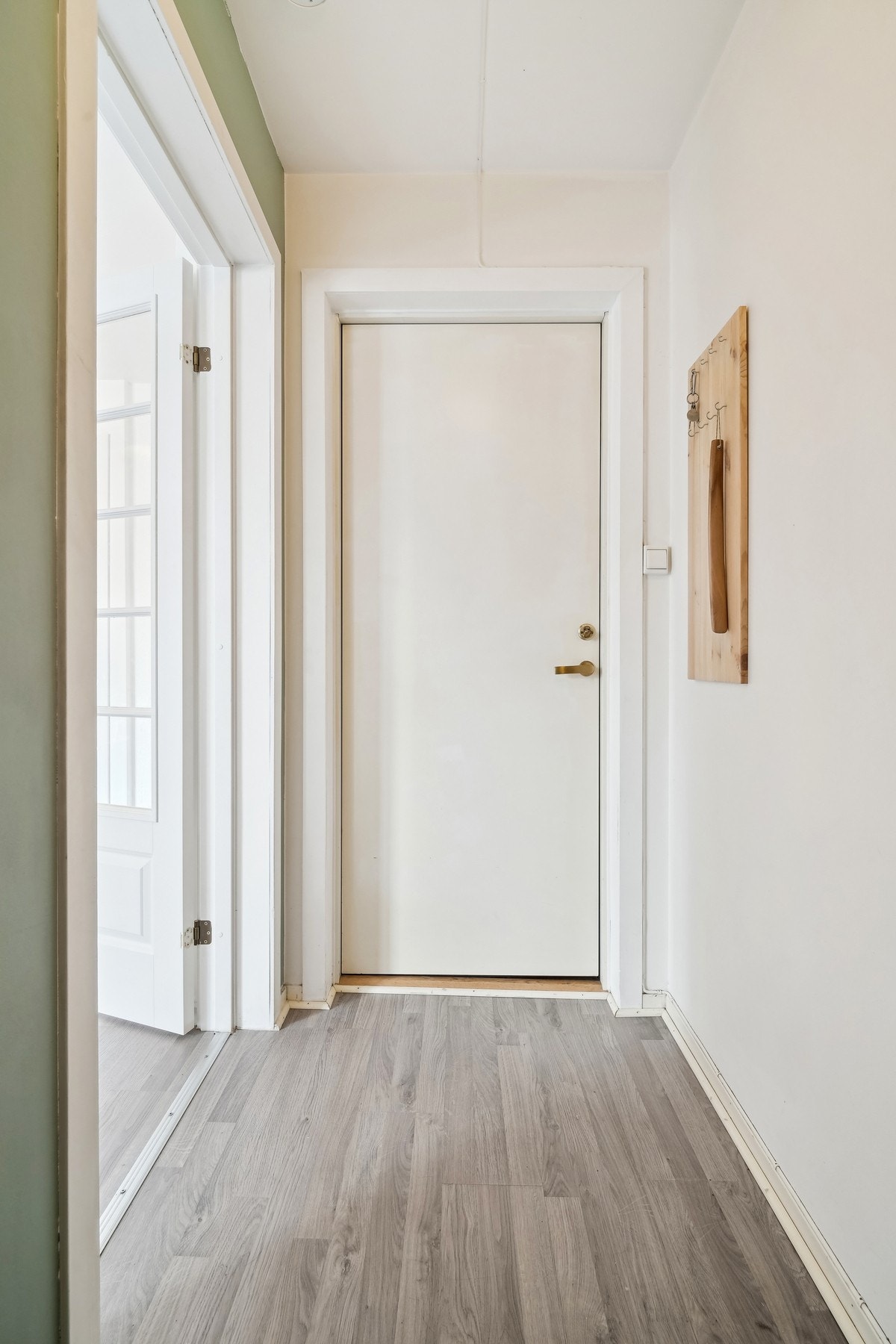 Leiligheten har brann- og lydklassifisert entrédør. Galleribilde