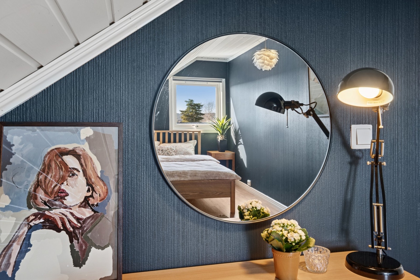 God plass til annet møblement i tillegg til seng. Galleribilde