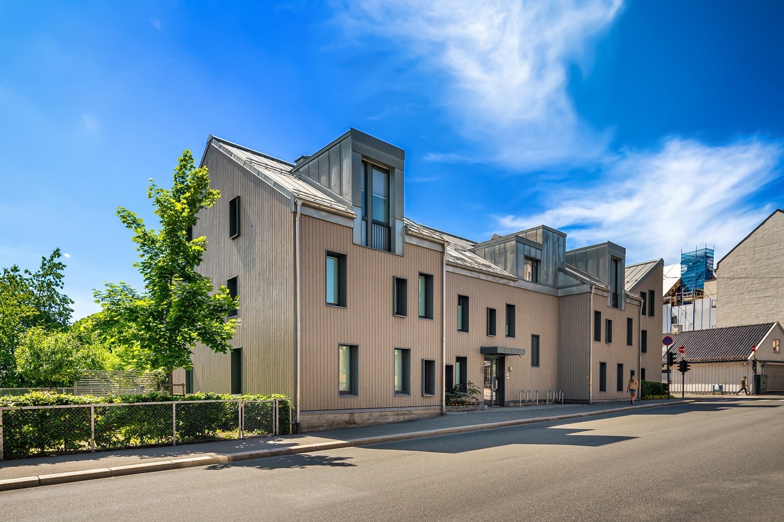 Sentral beliggenhet - Kort vei til offentlig kommunikasjon. Galleribilde