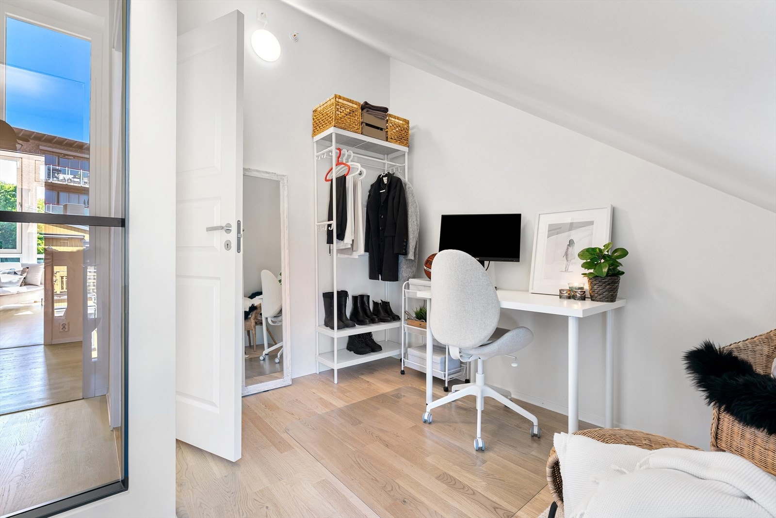 Omgjøring av soverom og garderobe til to soverom - godkjent og gjennomført 2021. Ferdigattest foreligger Galleribilde