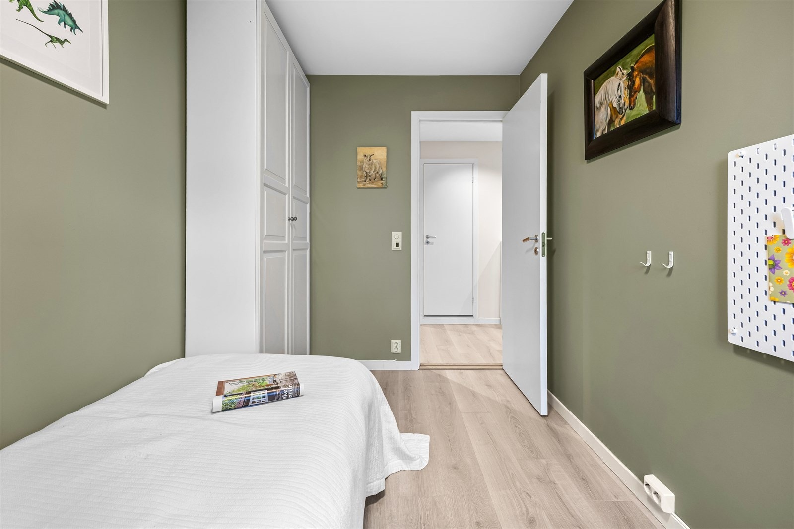 Alle laminatgulv har behagelig gulvvarme. Galleribilde