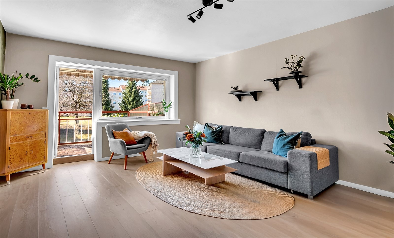 Nordvik Østensjø v/ Dafina Hadergjonaj har gleden av å presentere Nylænde 7 Galleribilde