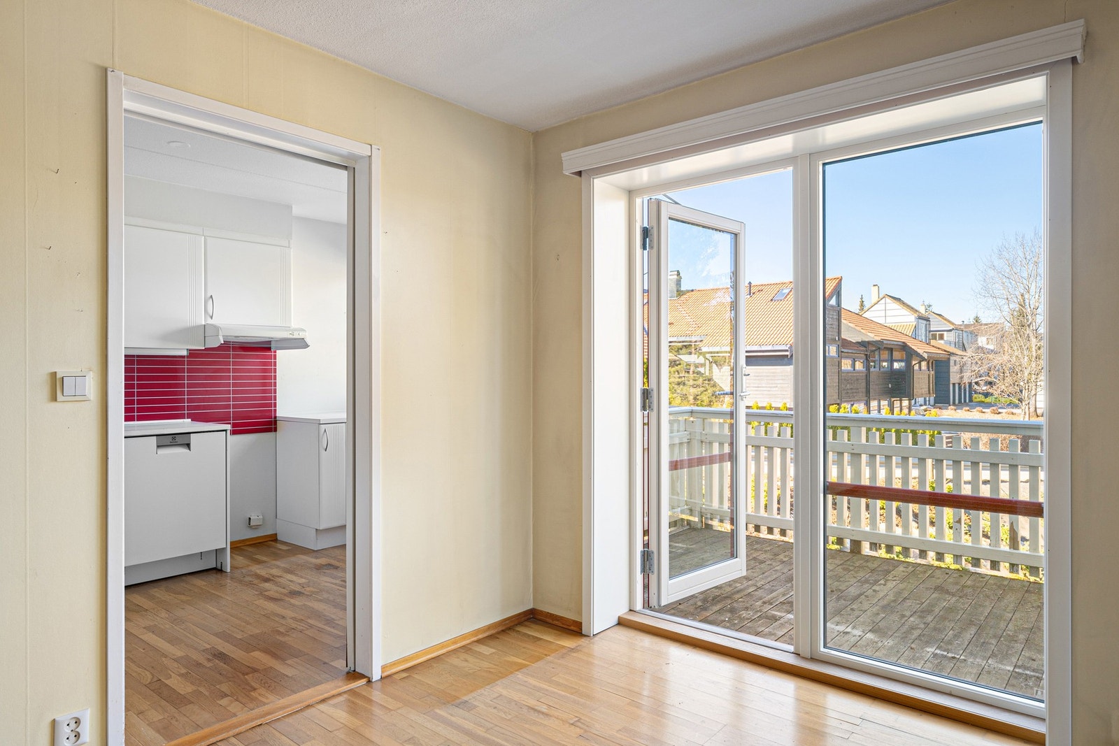 Stue med utgang til boligens terrasse på 7 kvm Galleribilde