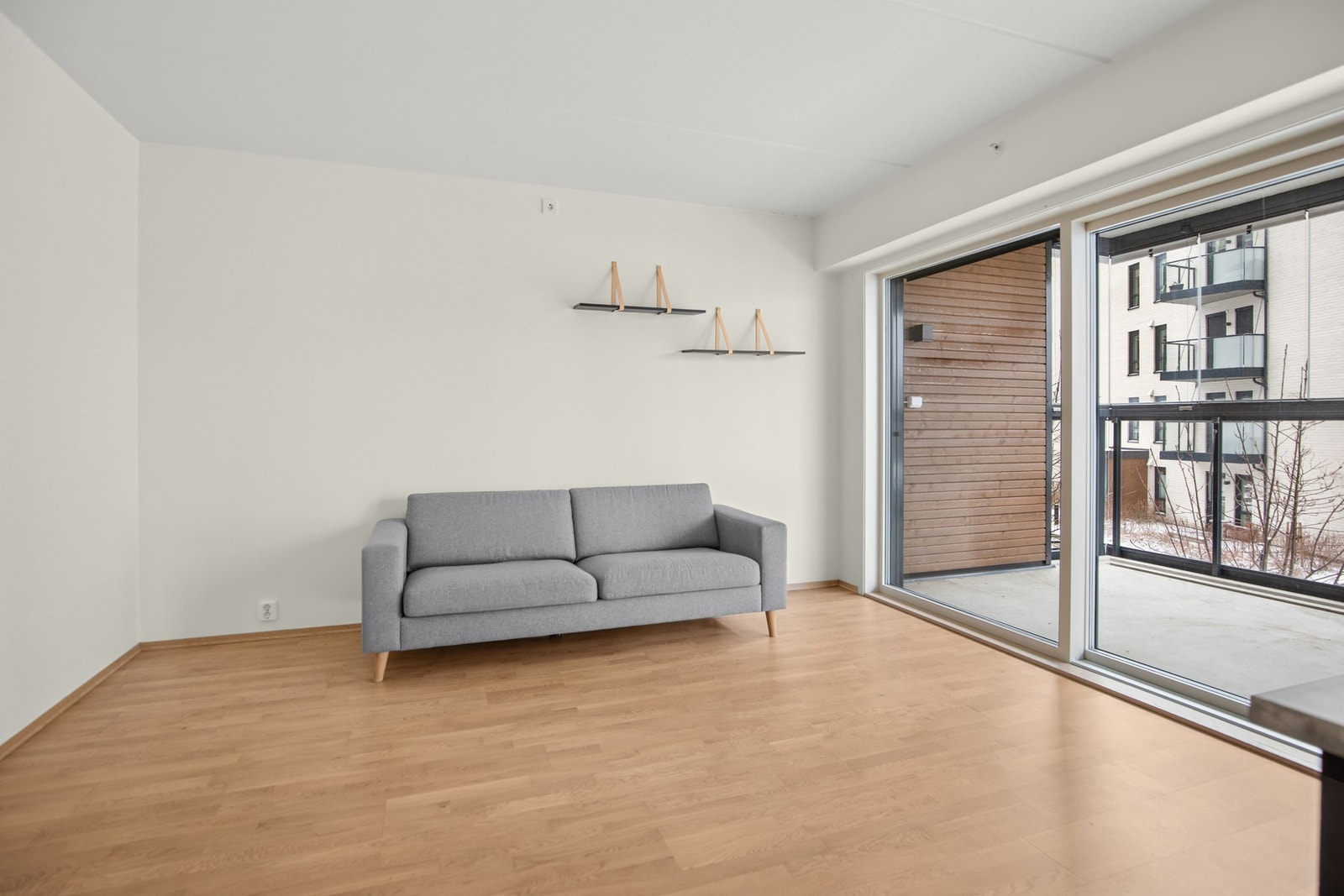 Her er det bare å la kreativiteten slippe løs. Nøytrale farger og enkle detaljer danner et fint utgangspunkt for personlig stil og innredning. Galleribilde