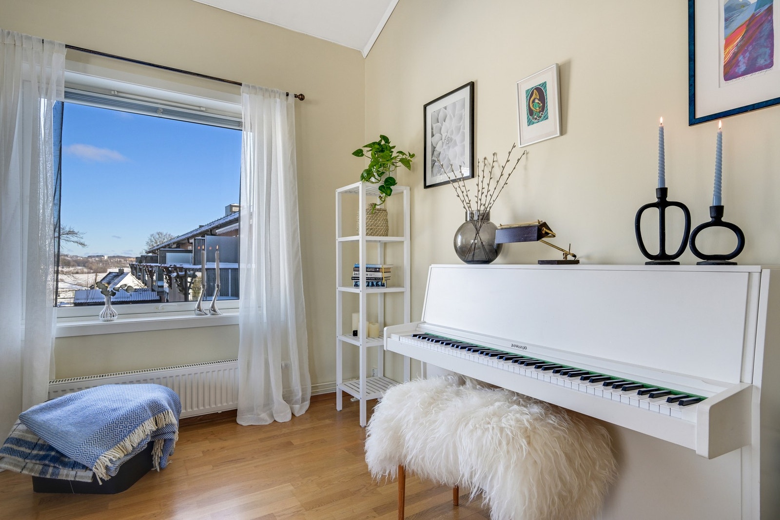 Romslig stue Galleribilde