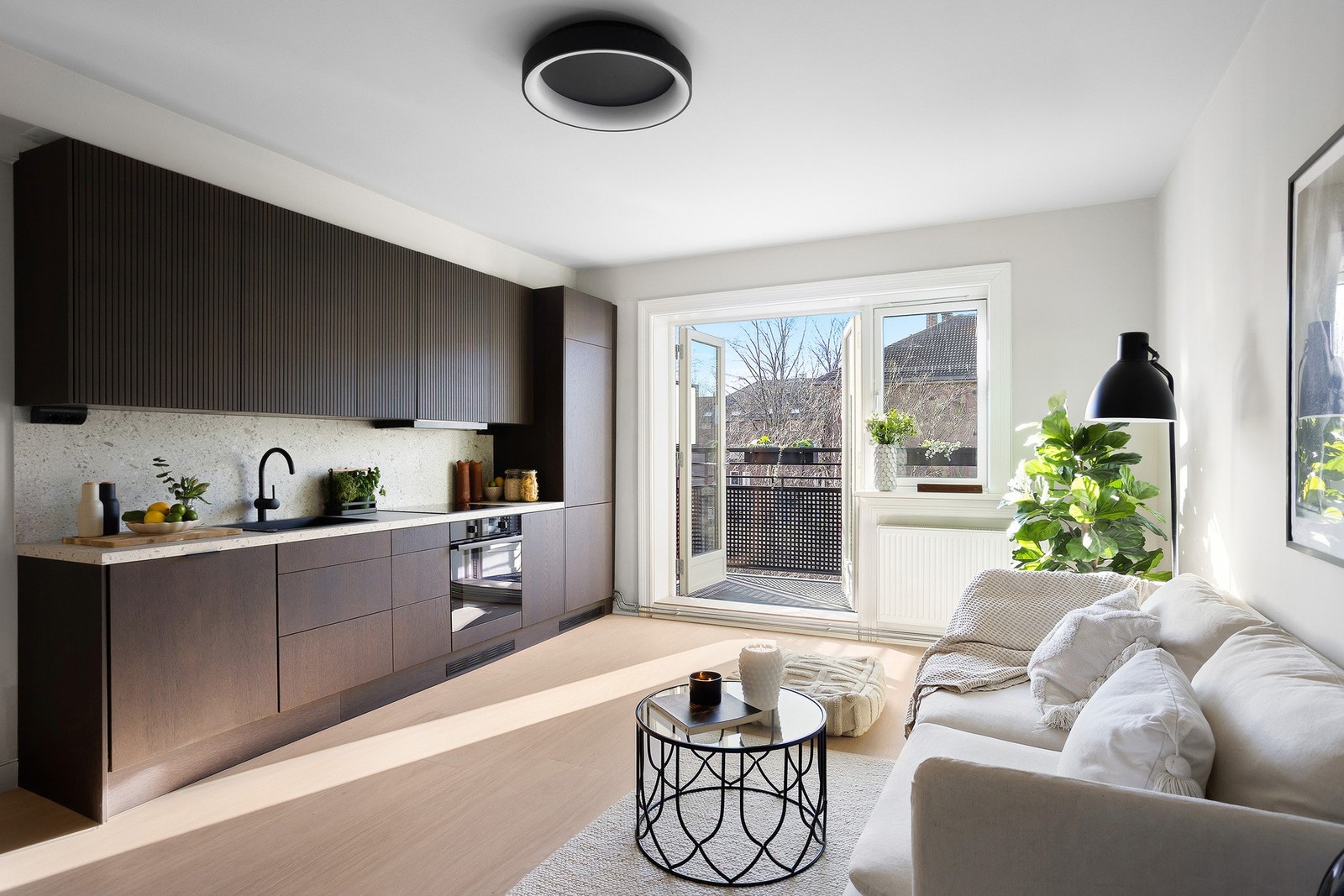 Leiligheten er betydelig påkostet i 2025 og holder en meget høy standard Galleribilde