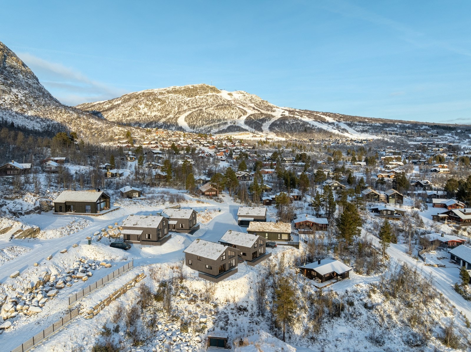 Oversikt mot Nos / Alpinanlegget Galleribilde