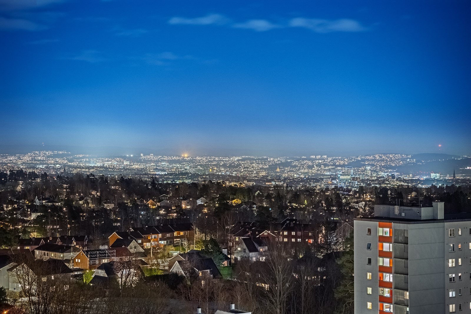 Leiligheten ligger i 6.etasje og har flott utsikt over Oslo. Galleribilde
