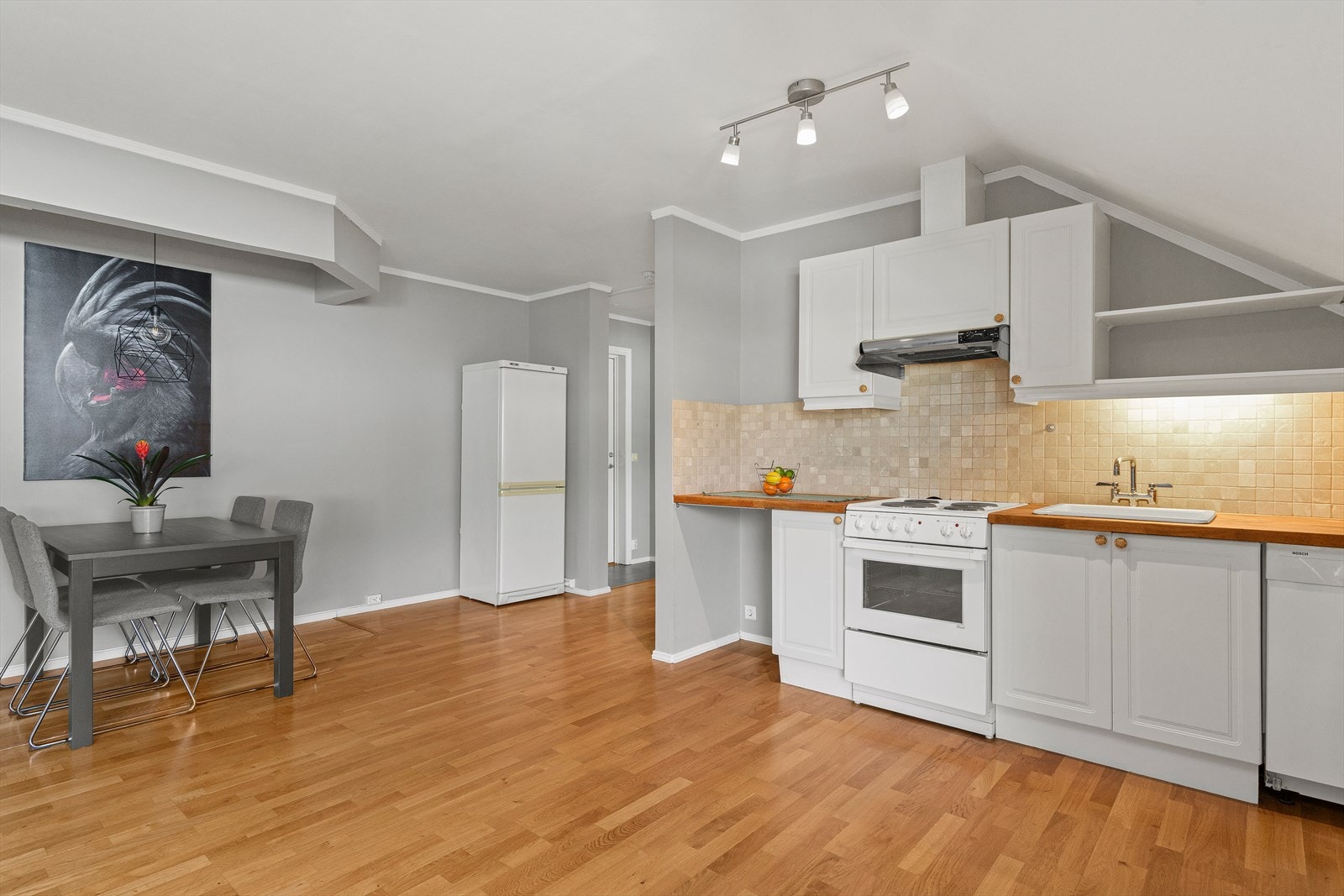 Dette er en perfekt leilighet for deg som er på jakt etter din første bolig eller for deg som ønsker en pendlerbolig. Galleribilde