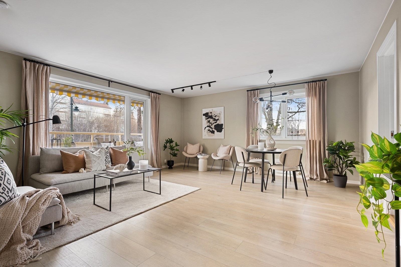 Velkommen til denne 3-roms endeleiligheten i Eiksveien 50 presentert av Andreas Solberg v/ Nordvik Eiendom Galleribilde