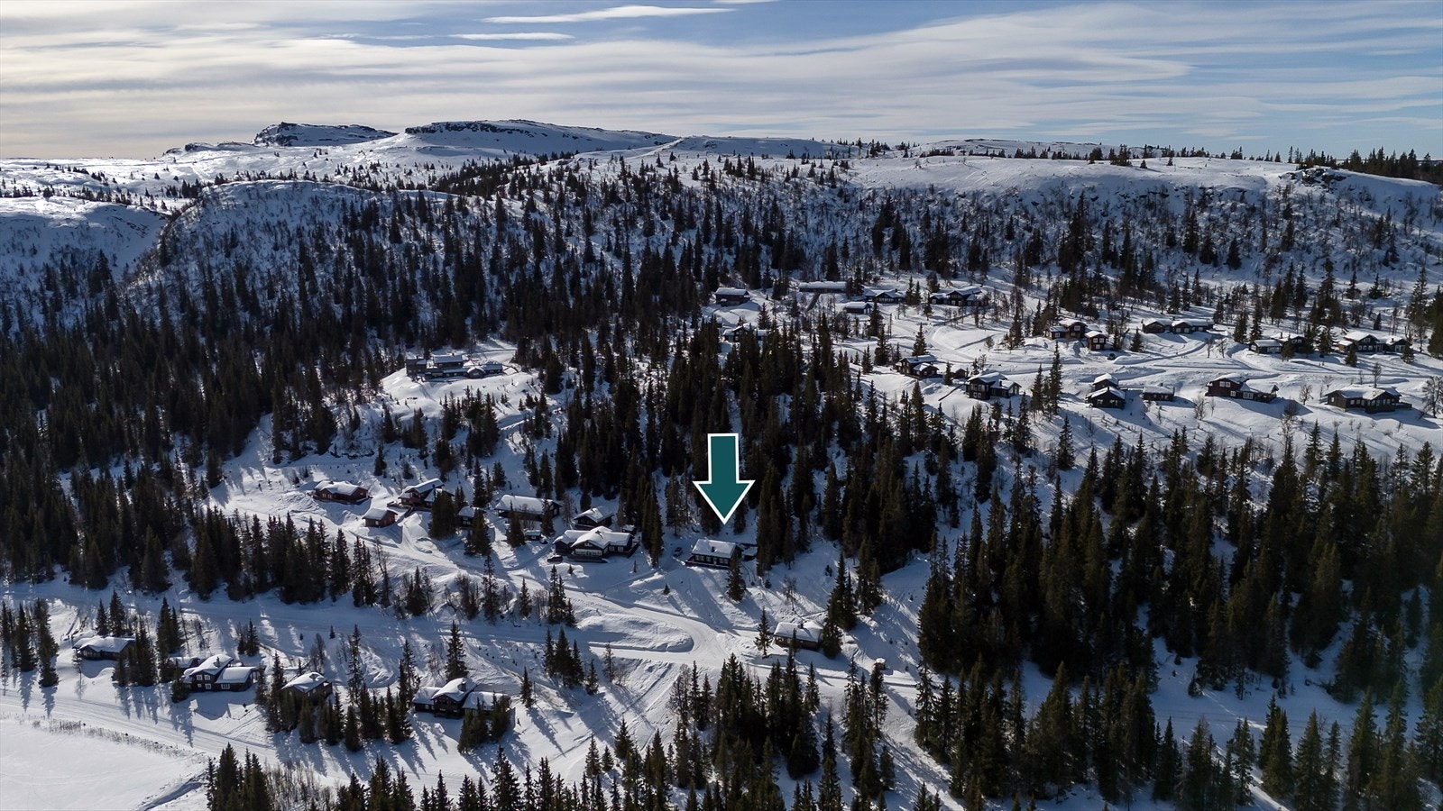 Sommerstid kan fjellet og områdene rundt by på fantastisk turterreng med varierte sykkel- og turløyper mm. Galleribilde