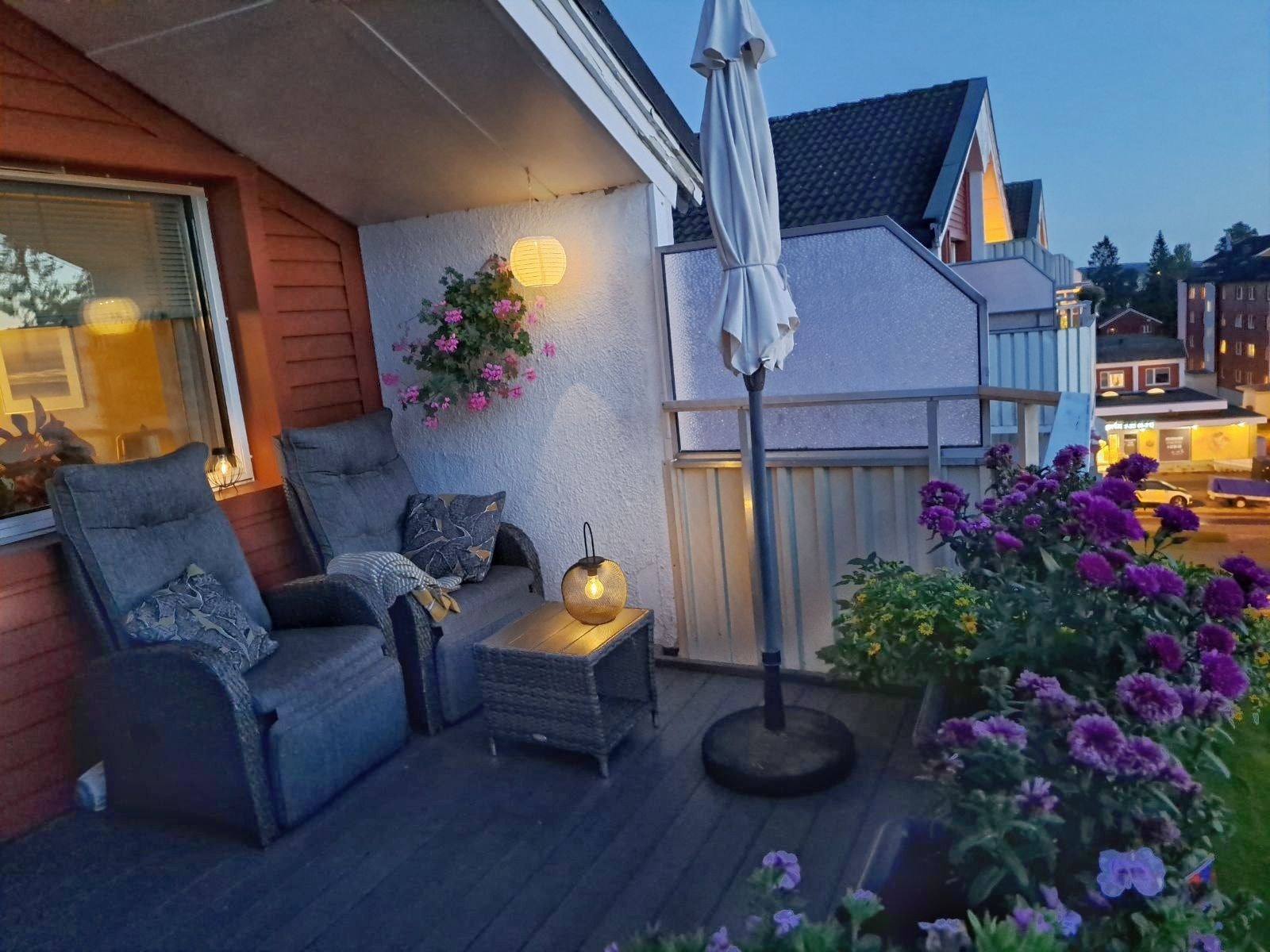 Kveldsstemning på sommeren. Bilde tatt av selger. Galleribilde