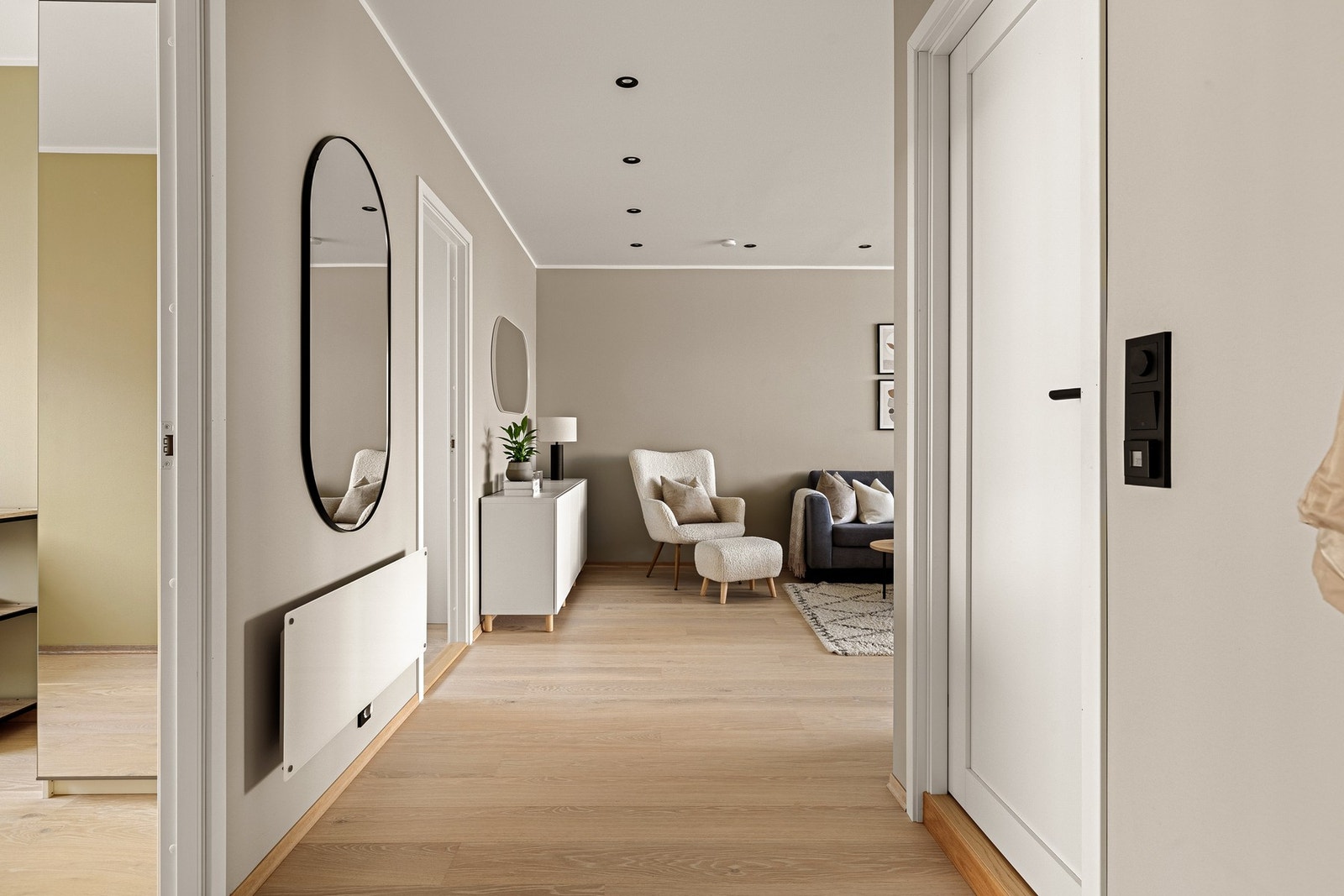 Stuens gode areal og praktiske utforming gir deg godt med spillerom når det kommer til innredningen. Galleribilde