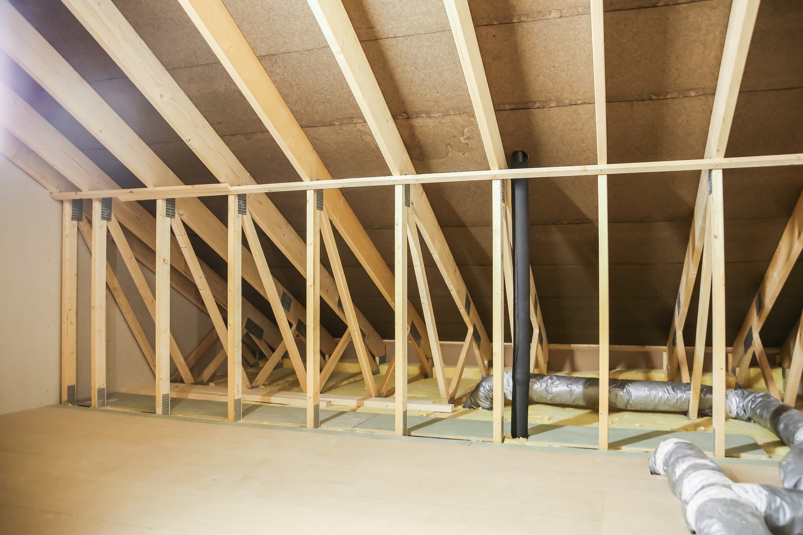 Råloft i overetasjen. Galleribilde