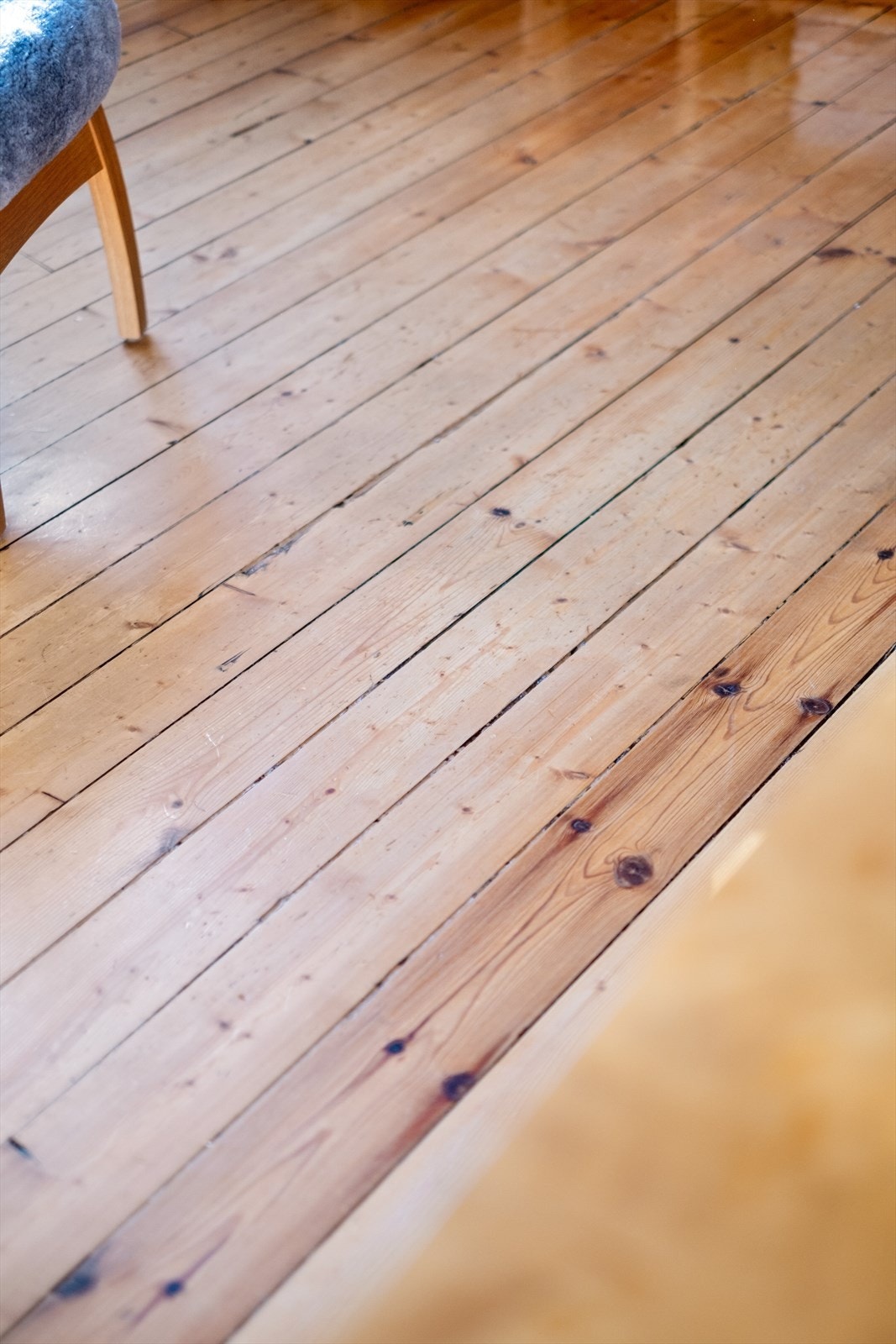 I leiligheten finner du originale tregulv Galleribilde